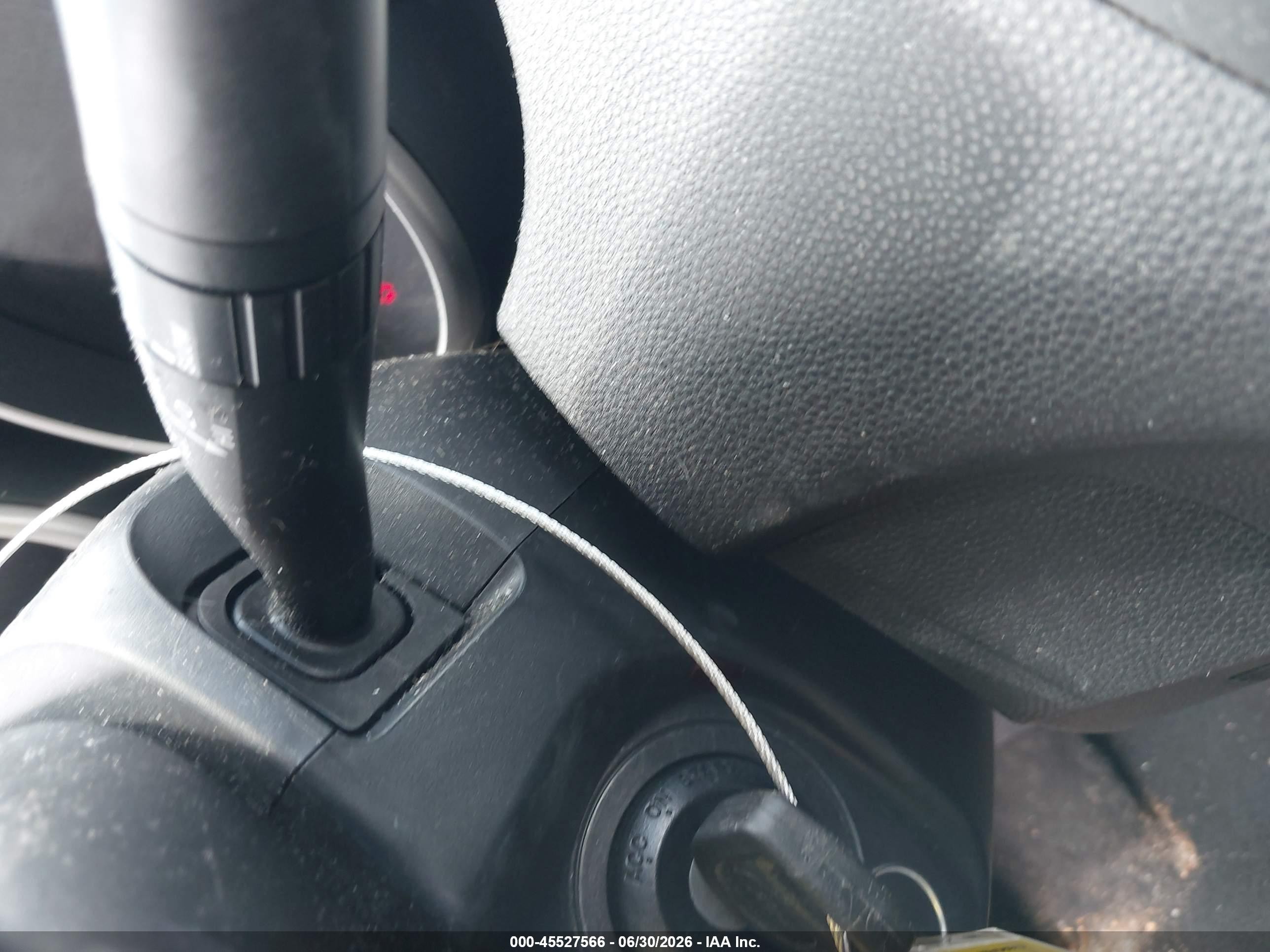 2013 Mazda Mazda3 I Sv Серебряный vin: JM1BL1TG4D1840443