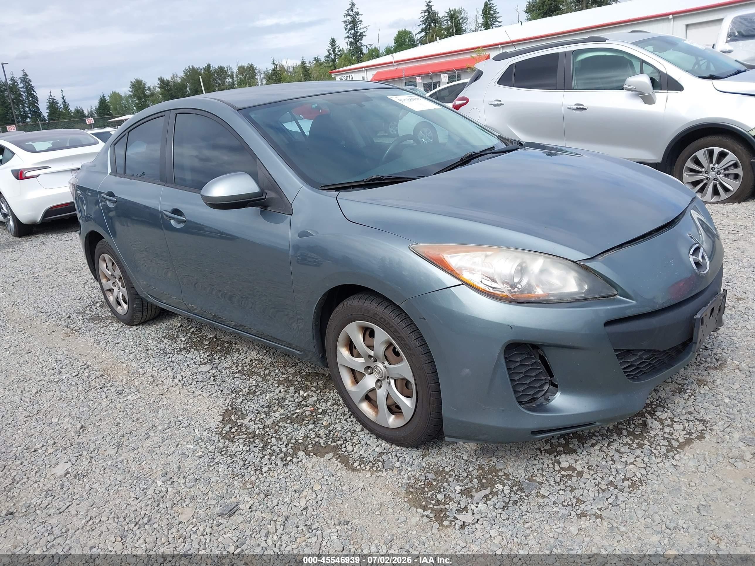 2013 Mazda Mazda3 I Sv Green vin: JM1BL1TG5D1770368