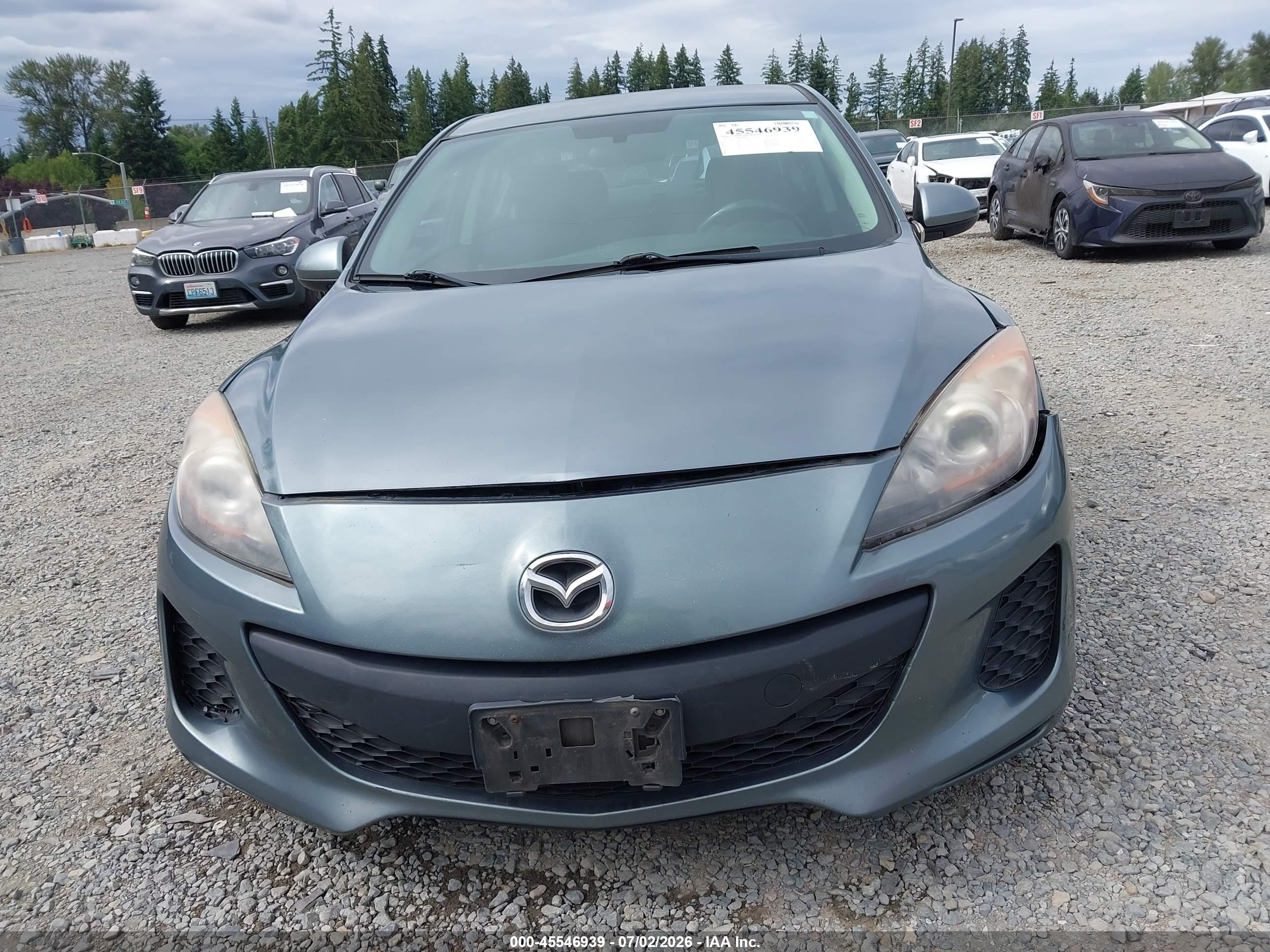 2013 Mazda Mazda3 I Sv Зеленый vin: JM1BL1TG5D1770368