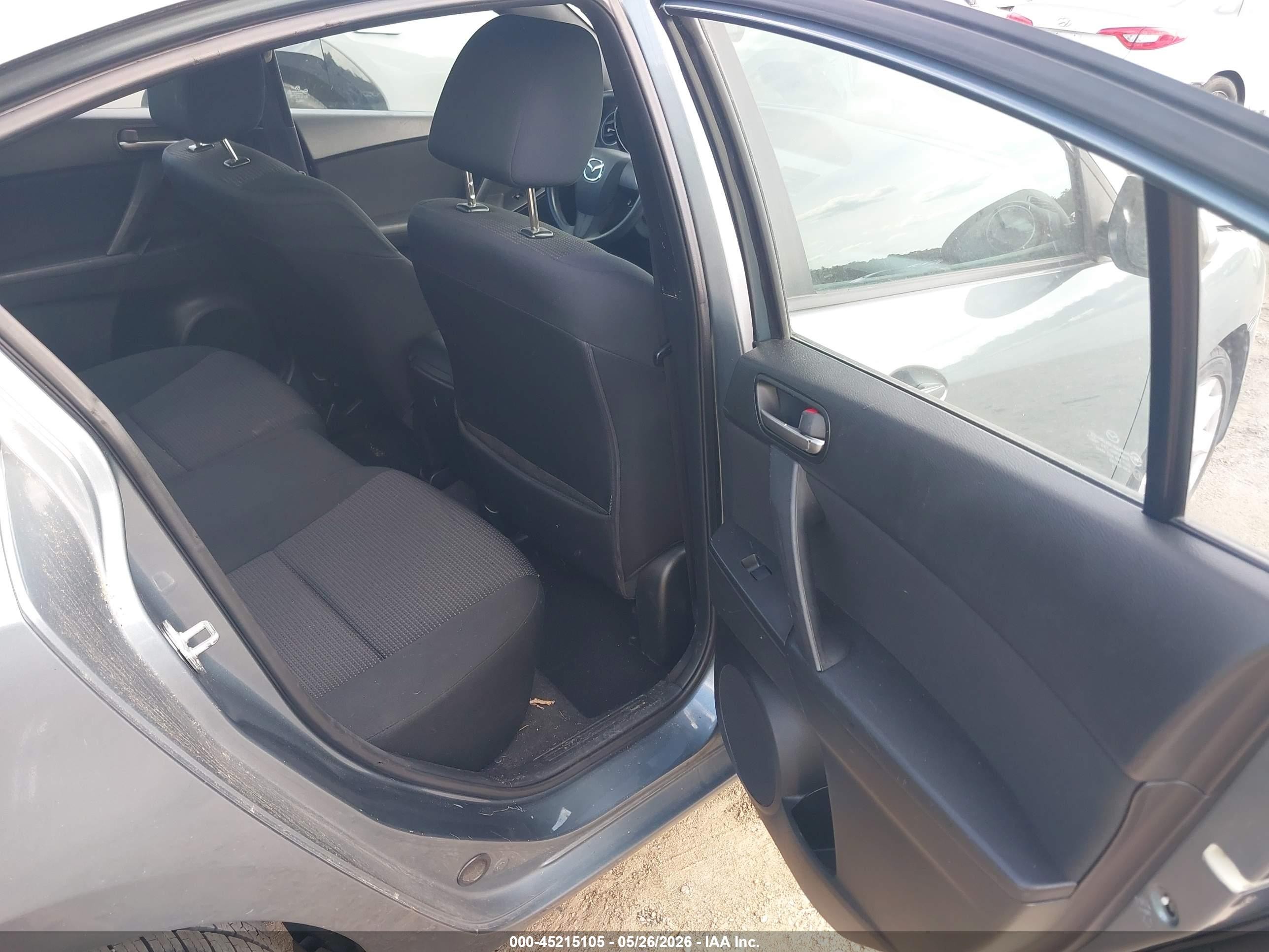 2013 Mazda Mazda3 I Sv Gray vin: JM1BL1TG6D1795053