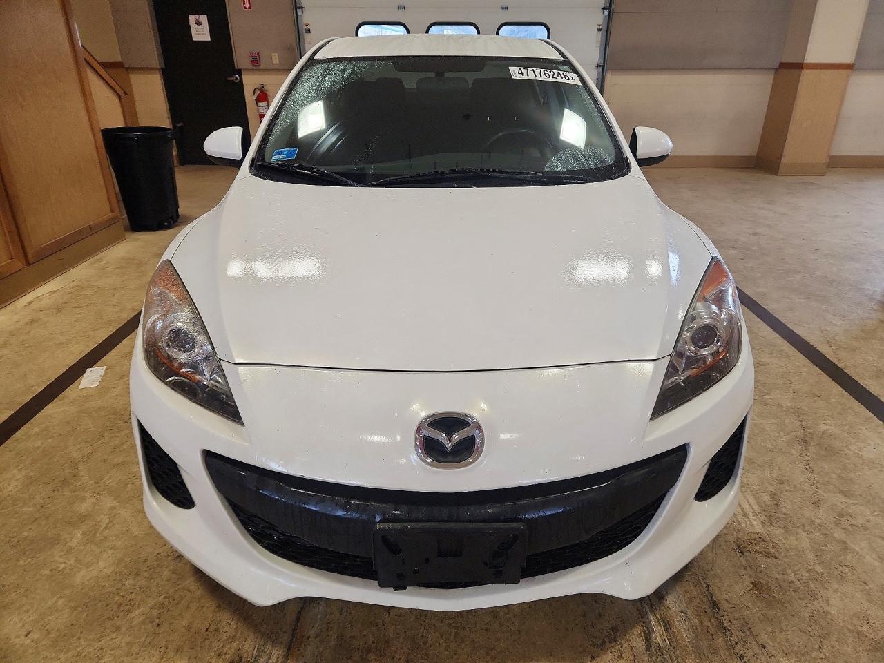 2013 Mazda Mazda 3 White vin: JM1BL1TG6D1810215