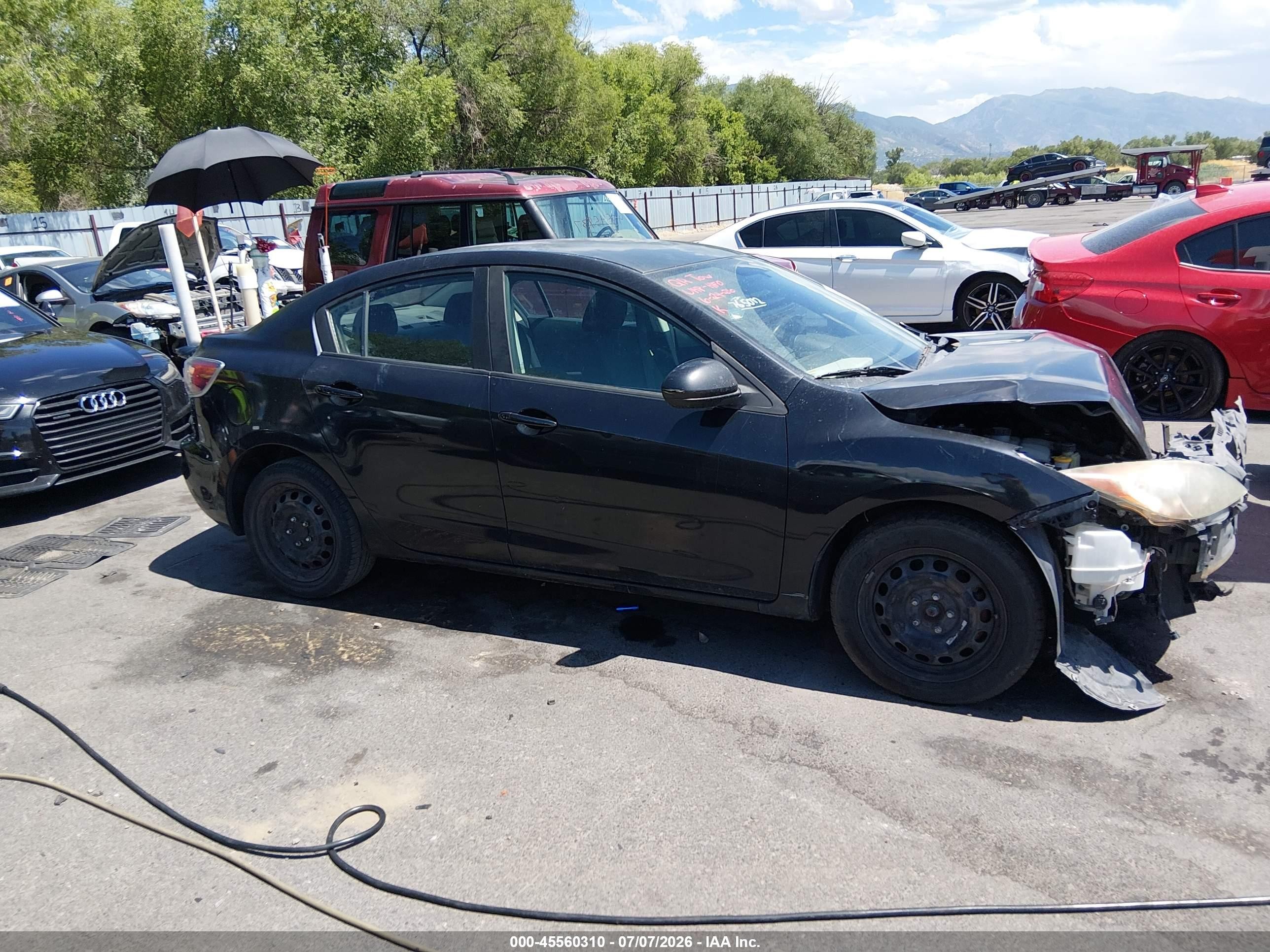 2013 Mazda Mazda3 I Sv Черный vin: JM1BL1TG7D1765012