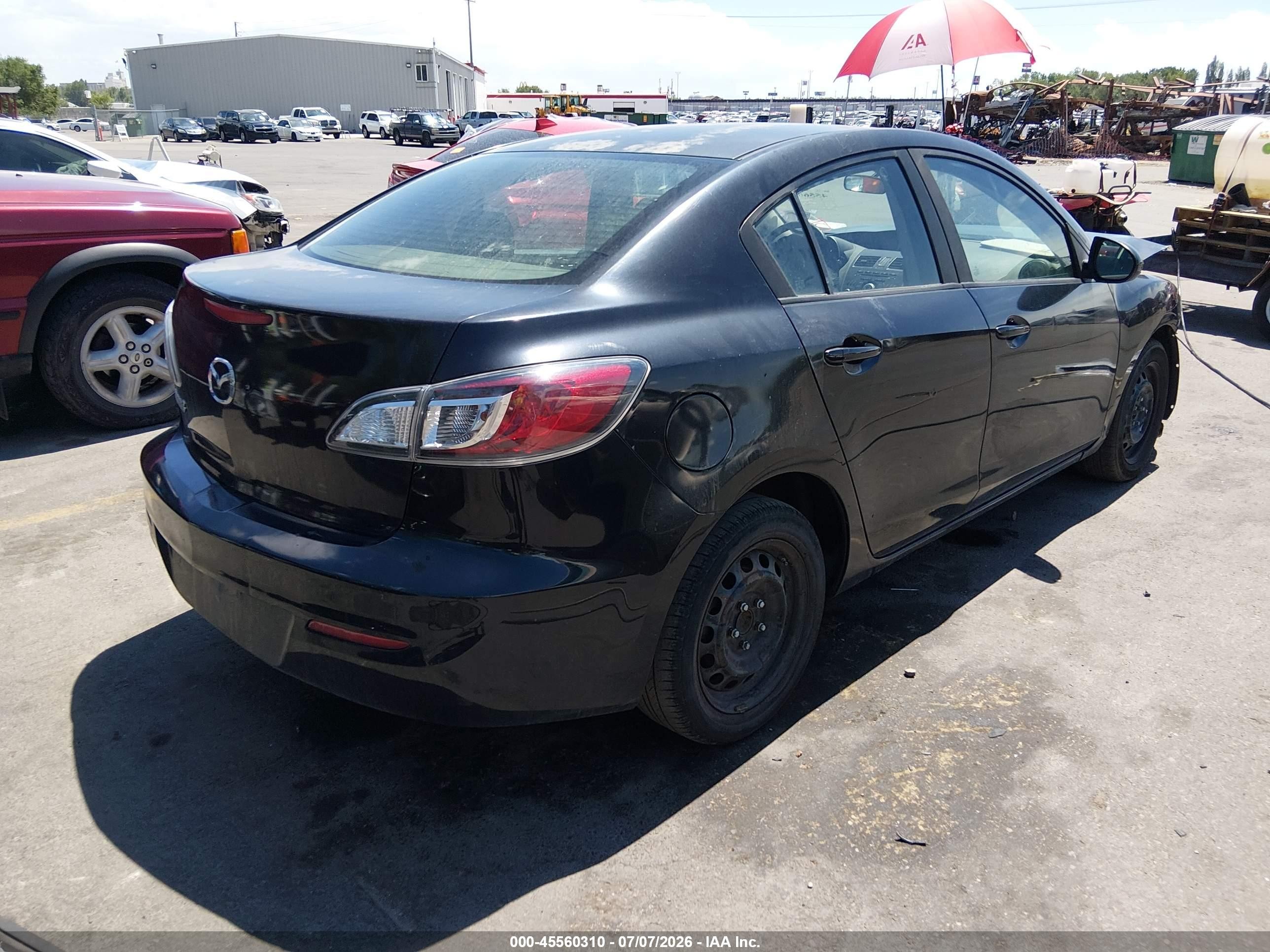 2013 Mazda Mazda3 I Sv Черный vin: JM1BL1TG7D1765012