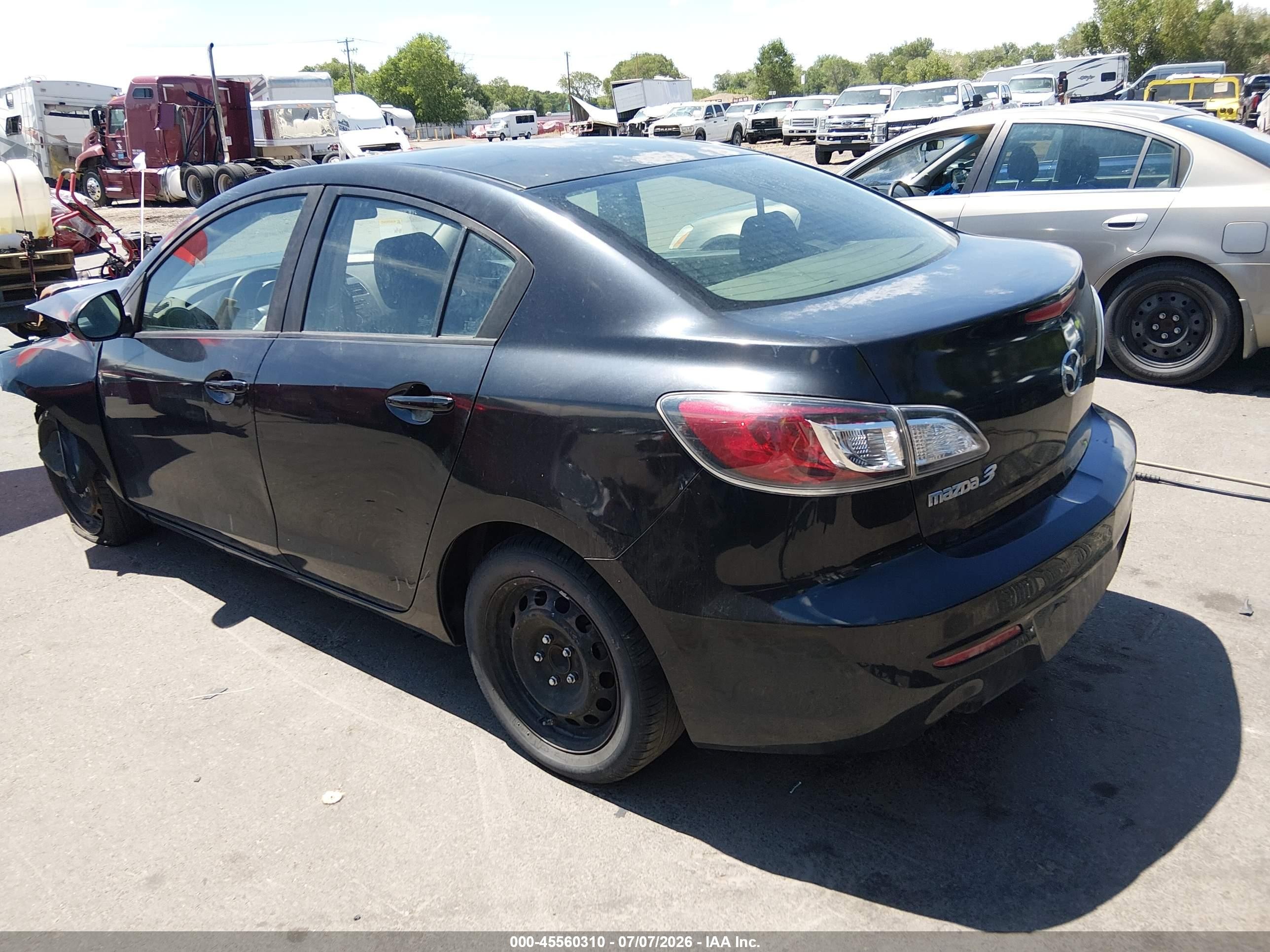 2013 Mazda Mazda3 I Sv Черный vin: JM1BL1TG7D1765012