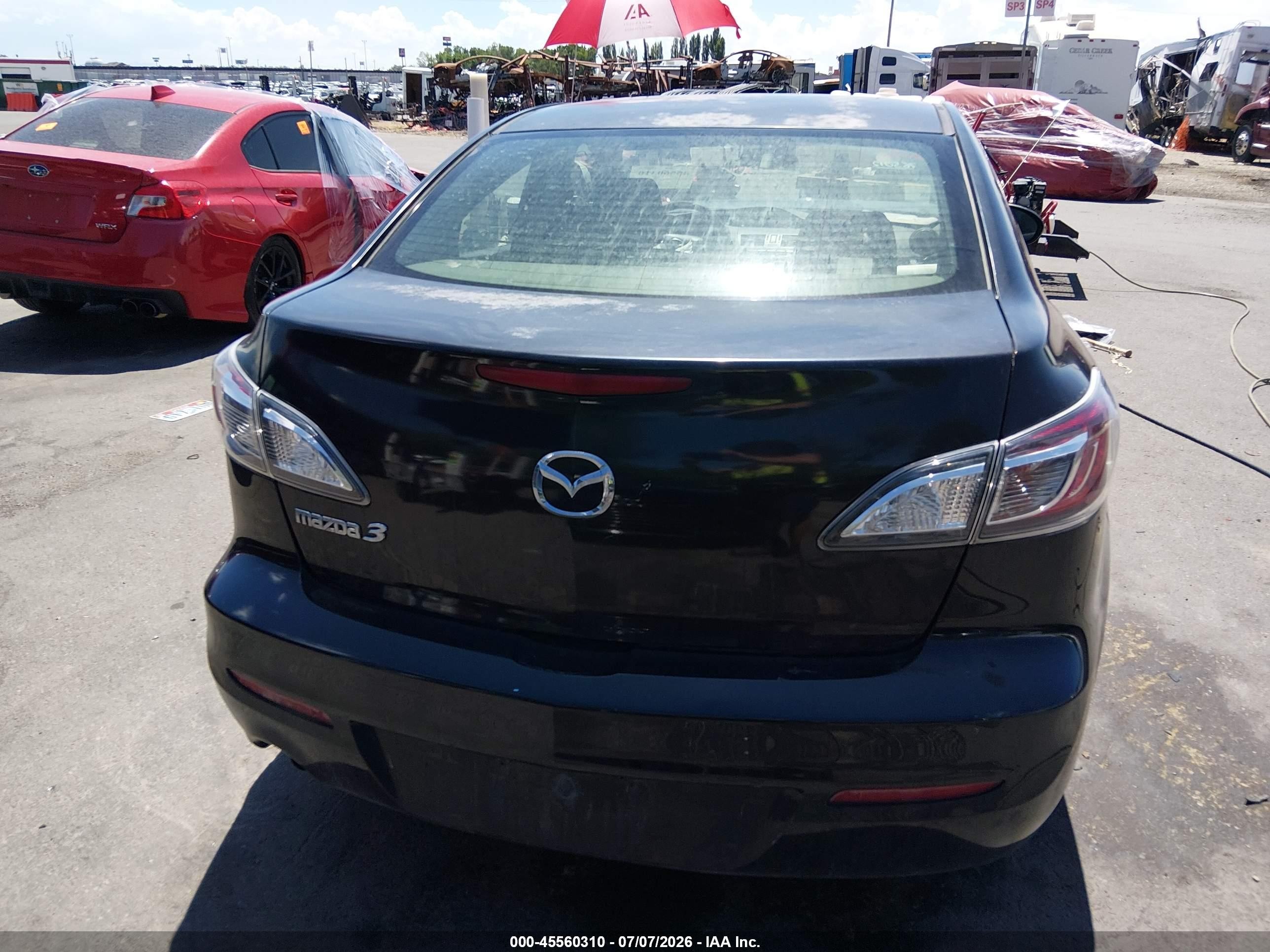 2013 Mazda Mazda3 I Sv Черный vin: JM1BL1TG7D1765012