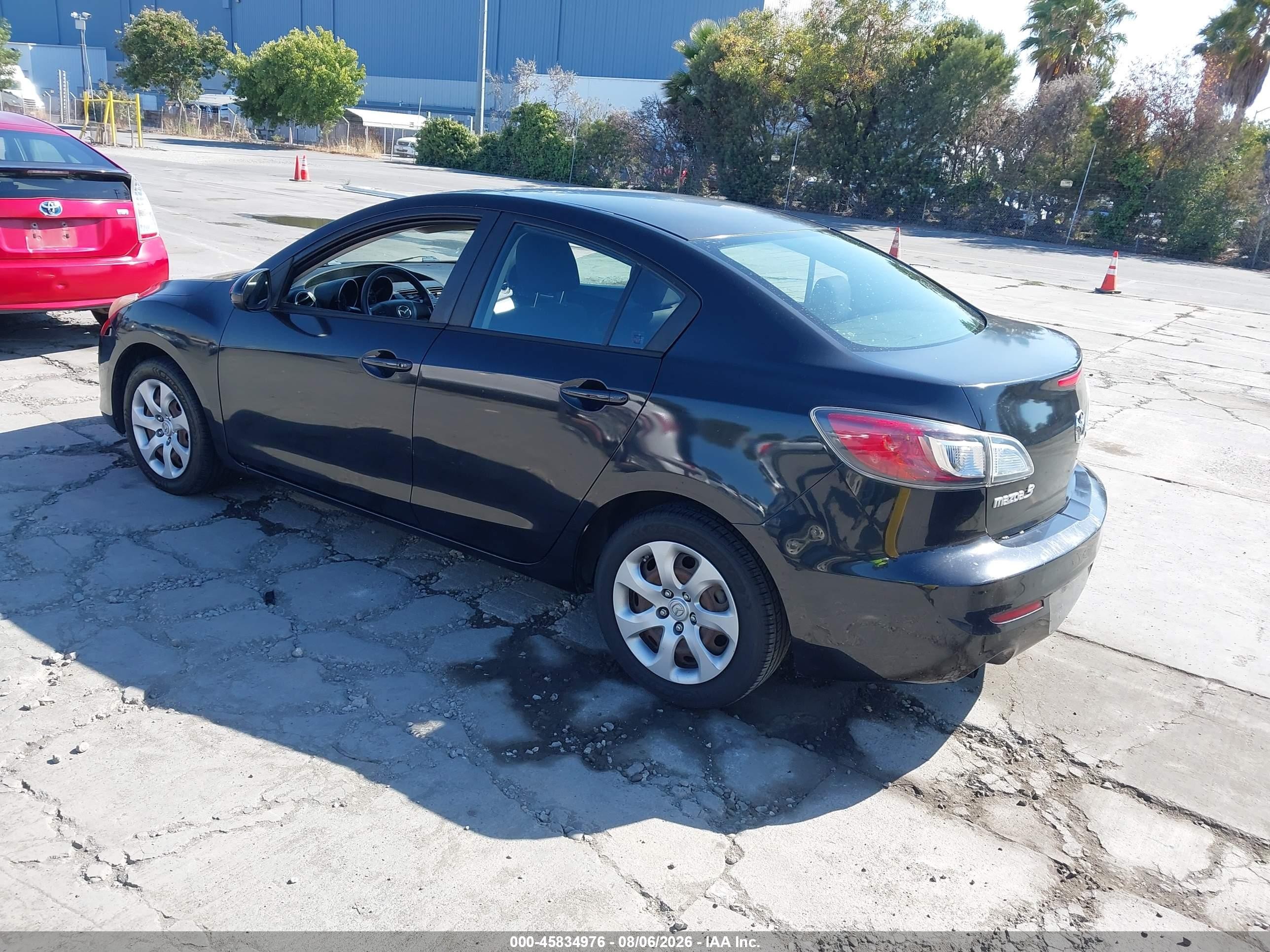 2013 Mazda Mazda3 I Sv Black vin: JM1BL1TG8D1710262