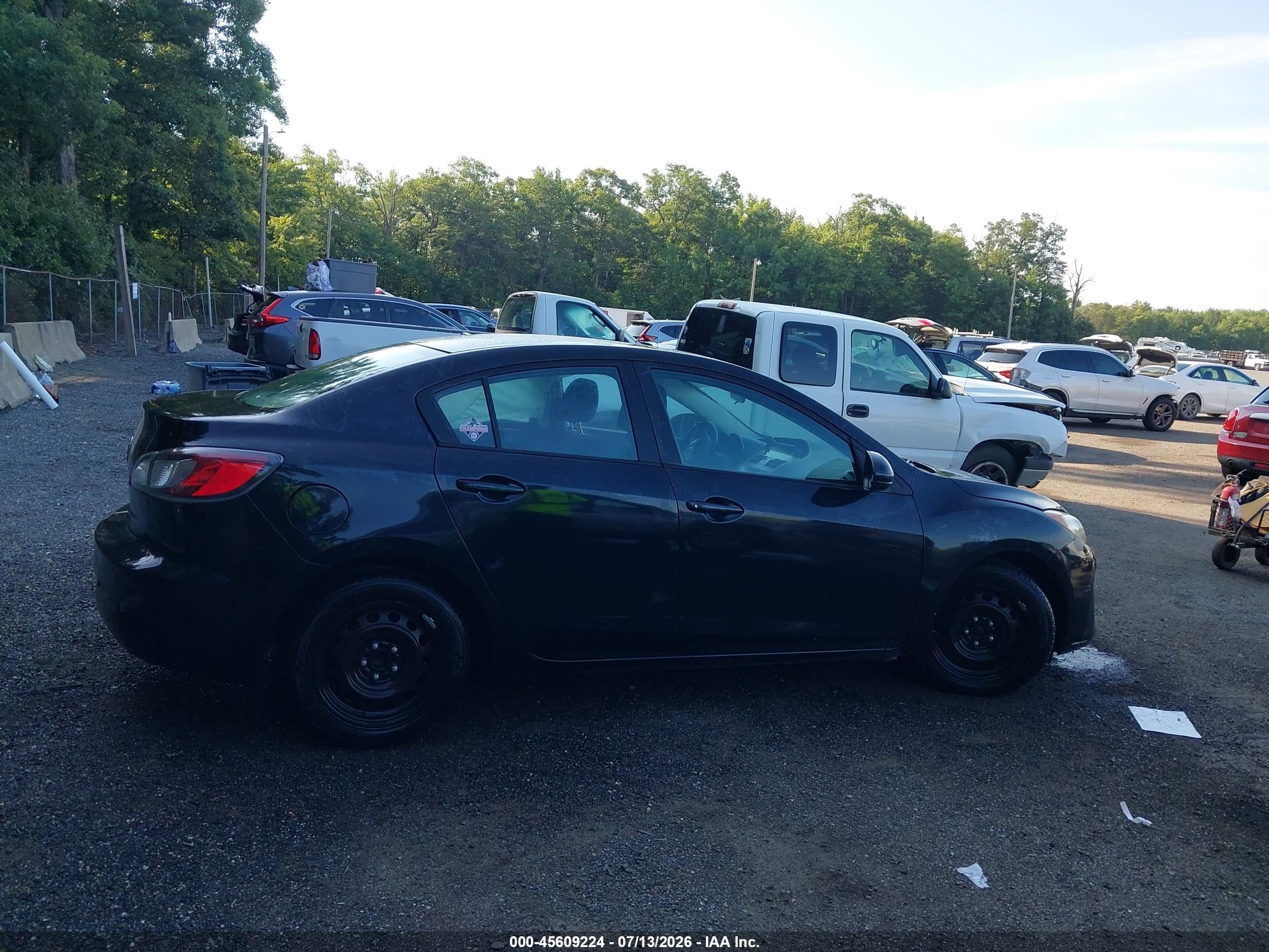 2013 Mazda Mazda3 I Sv Black vin: JM1BL1TG8D1809261