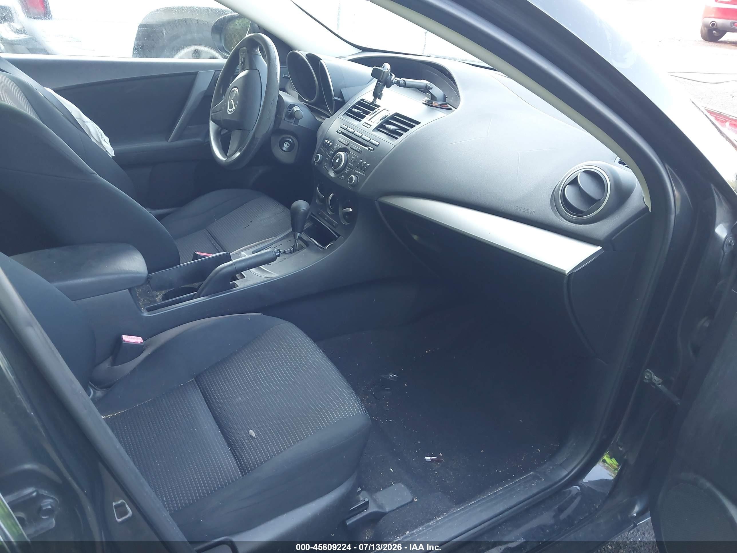 2013 Mazda Mazda3 I Sv Black vin: JM1BL1TG8D1809261