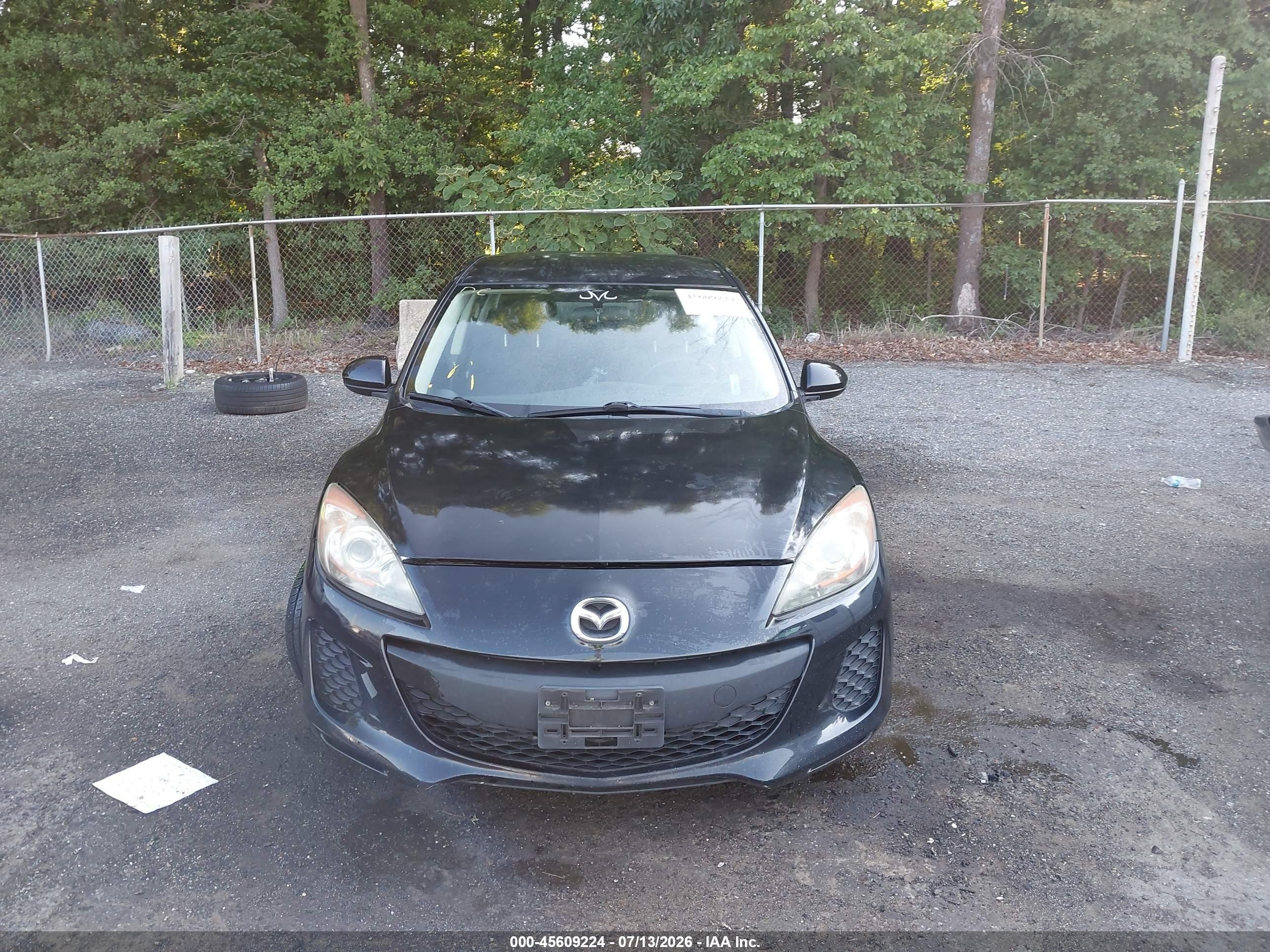 2013 Mazda Mazda3 I Sv Black vin: JM1BL1TG8D1809261