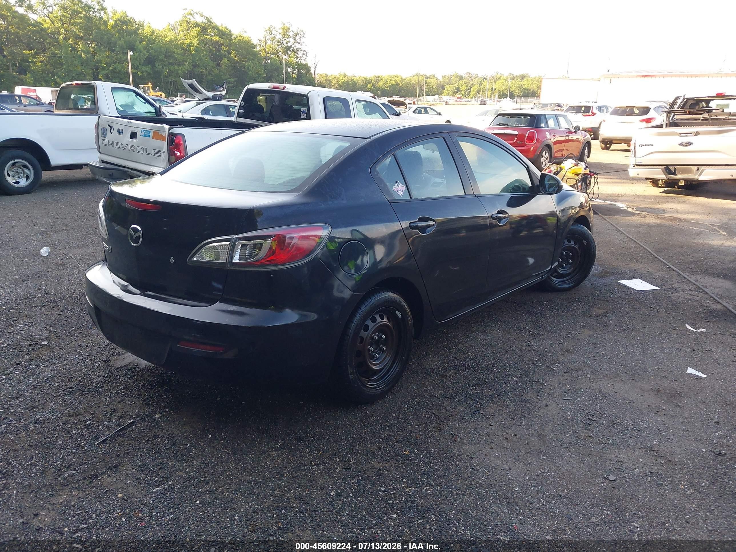 2013 Mazda Mazda3 I Sv Black vin: JM1BL1TG8D1809261