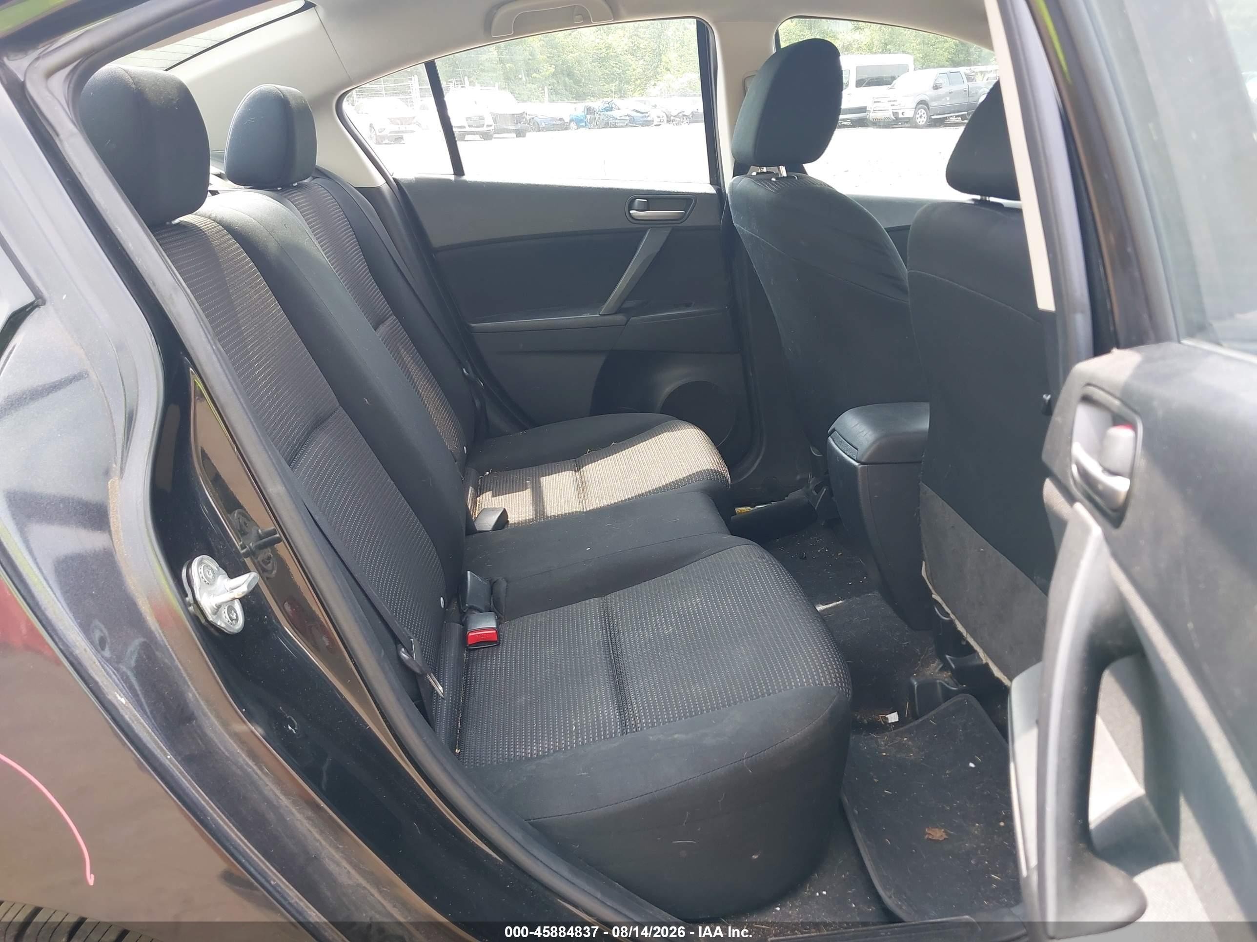 2013 Mazda Mazda3 I Sv Черный vin: JM1BL1TG8D1809292