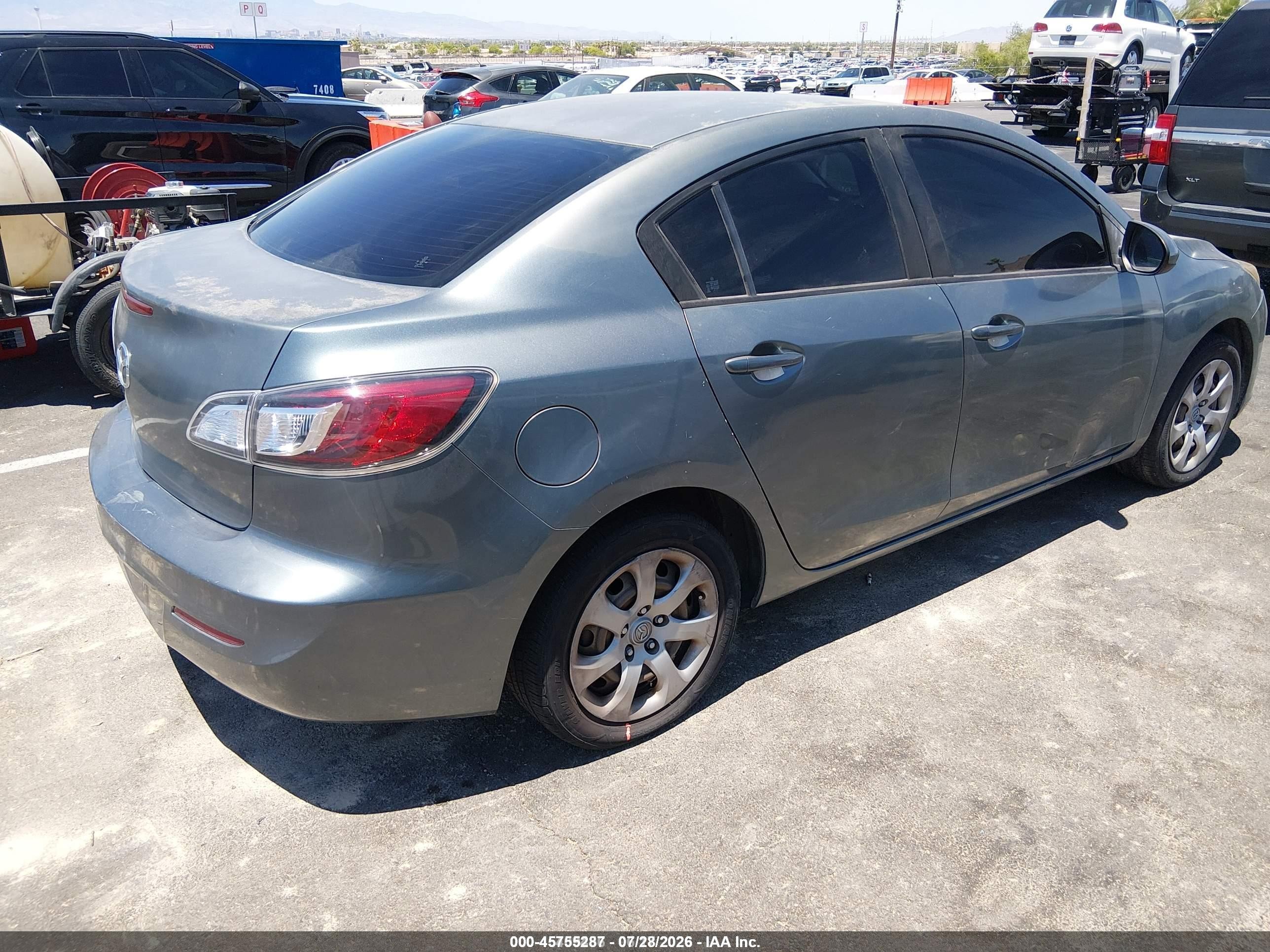 2013 Mazda Mazda3 I Sv Light Blue vin: JM1BL1TG9D1765173