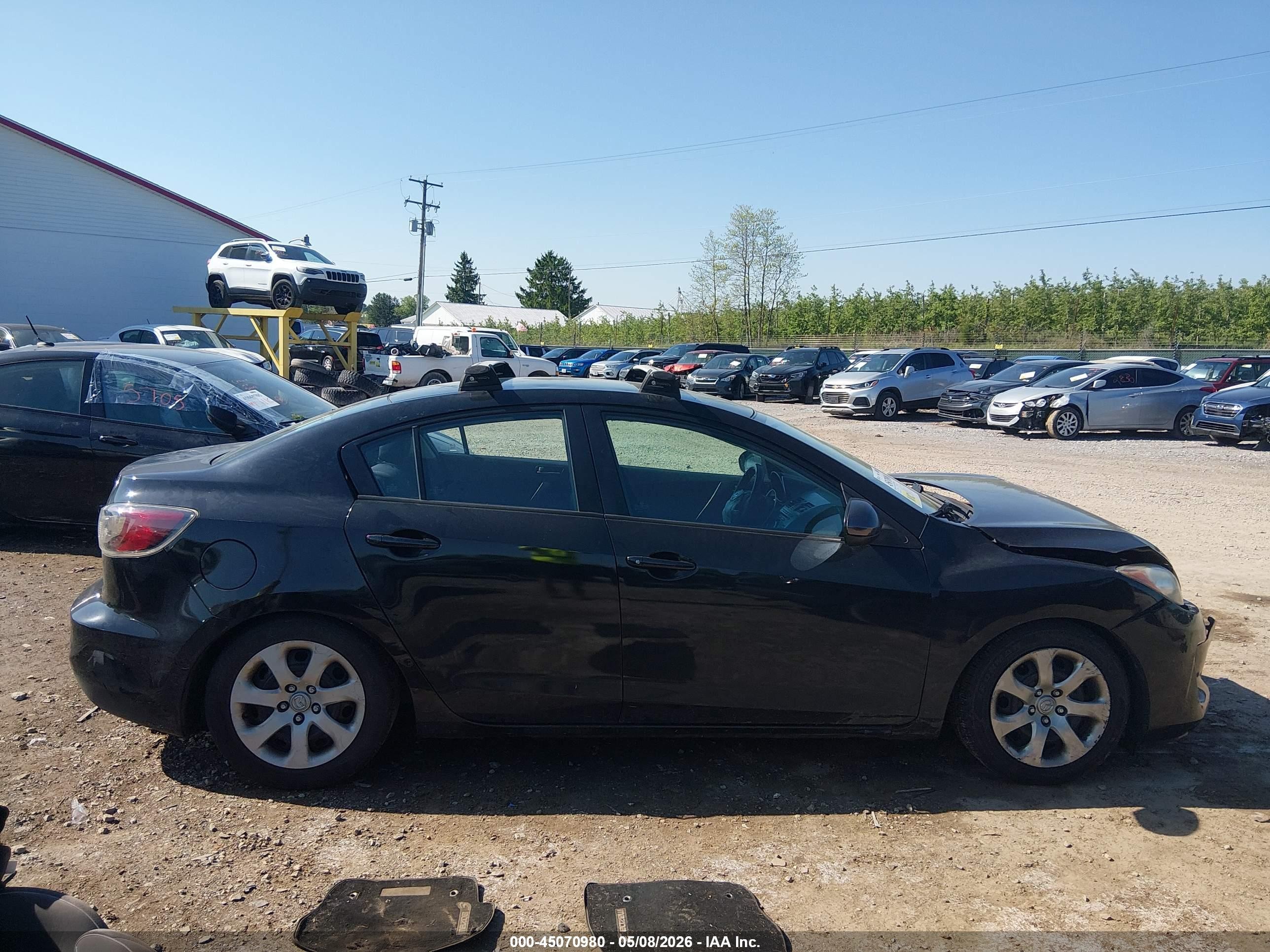 2013 Mazda Mazda3 I Sv Black vin: JM1BL1TG9D1823105
