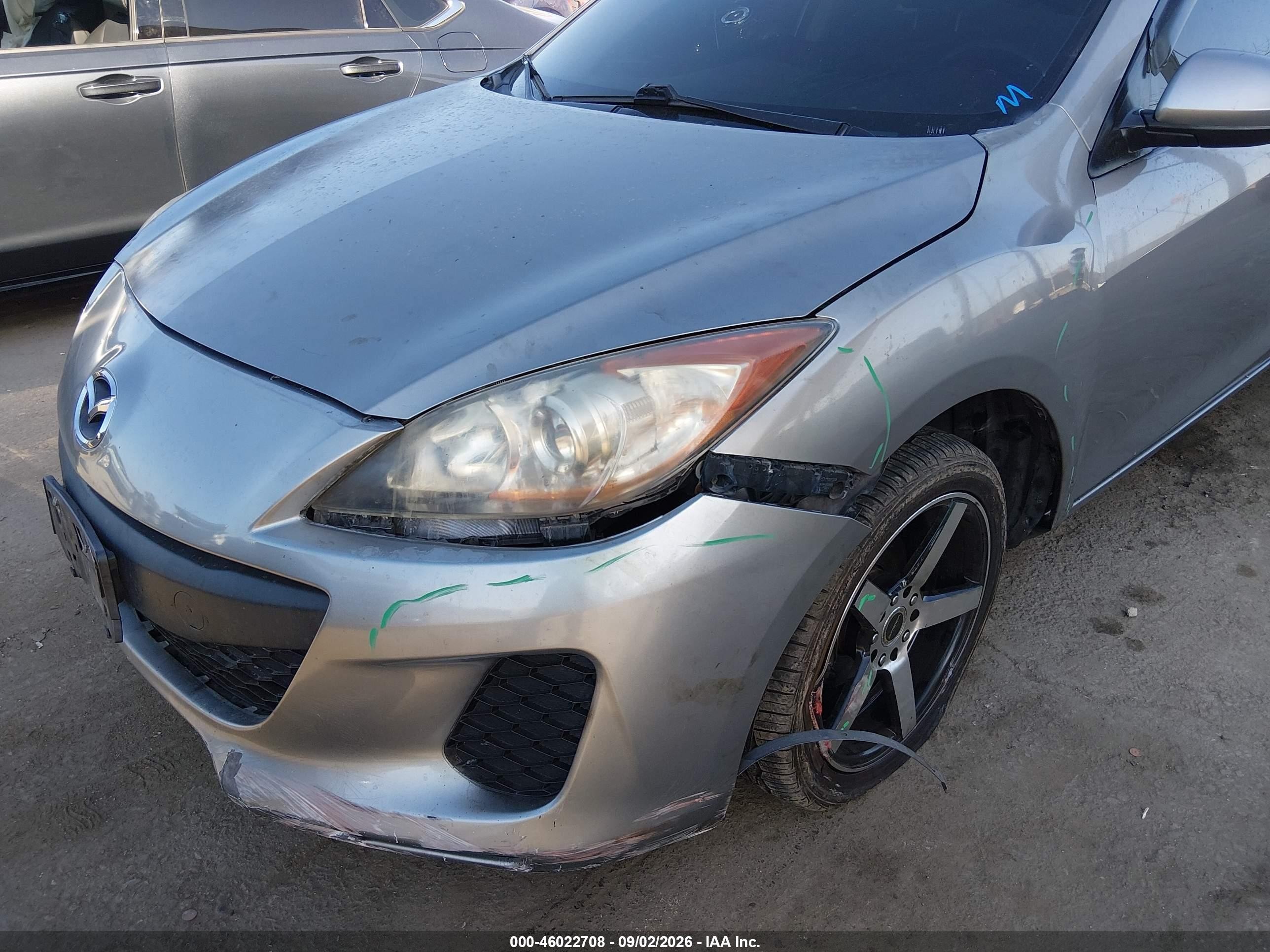 2013 Mazda Mazda3 I Sv Gray vin: JM1BL1TGXD1734675