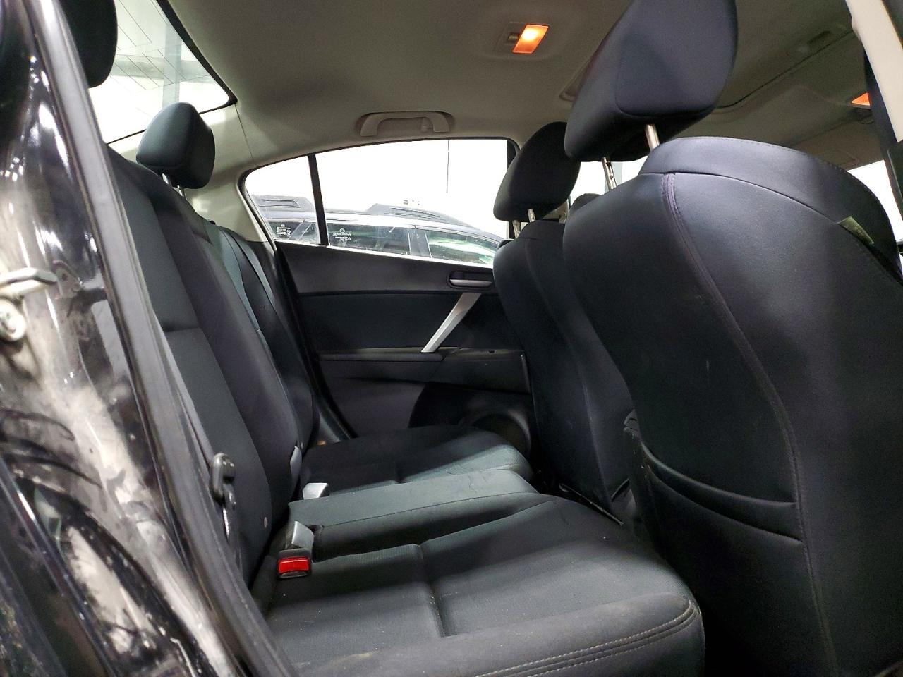 2011 Mazda 3 S Черный vin: JM1BL1U50B1386525