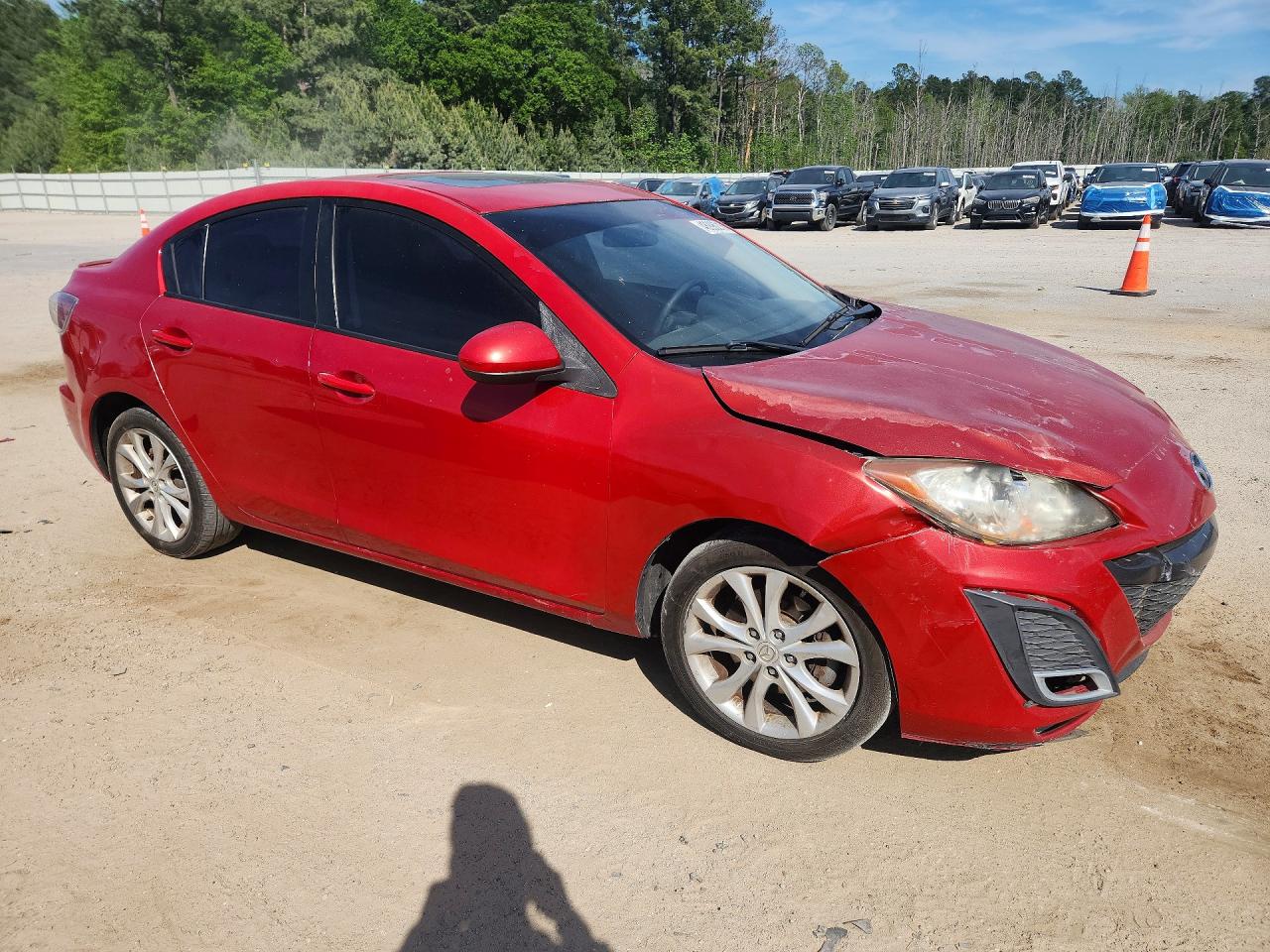 2011 Mazda 3 S Red vin: JM1BL1U52B1387661