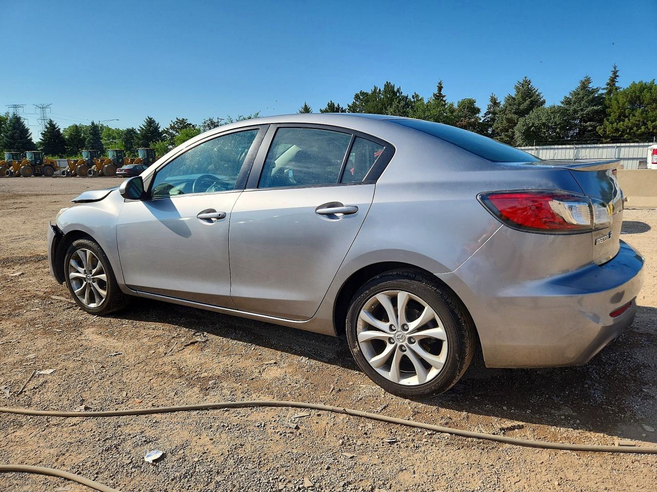 2011 Mazda 3 S Серебряный vin: JM1BL1U52B1405771