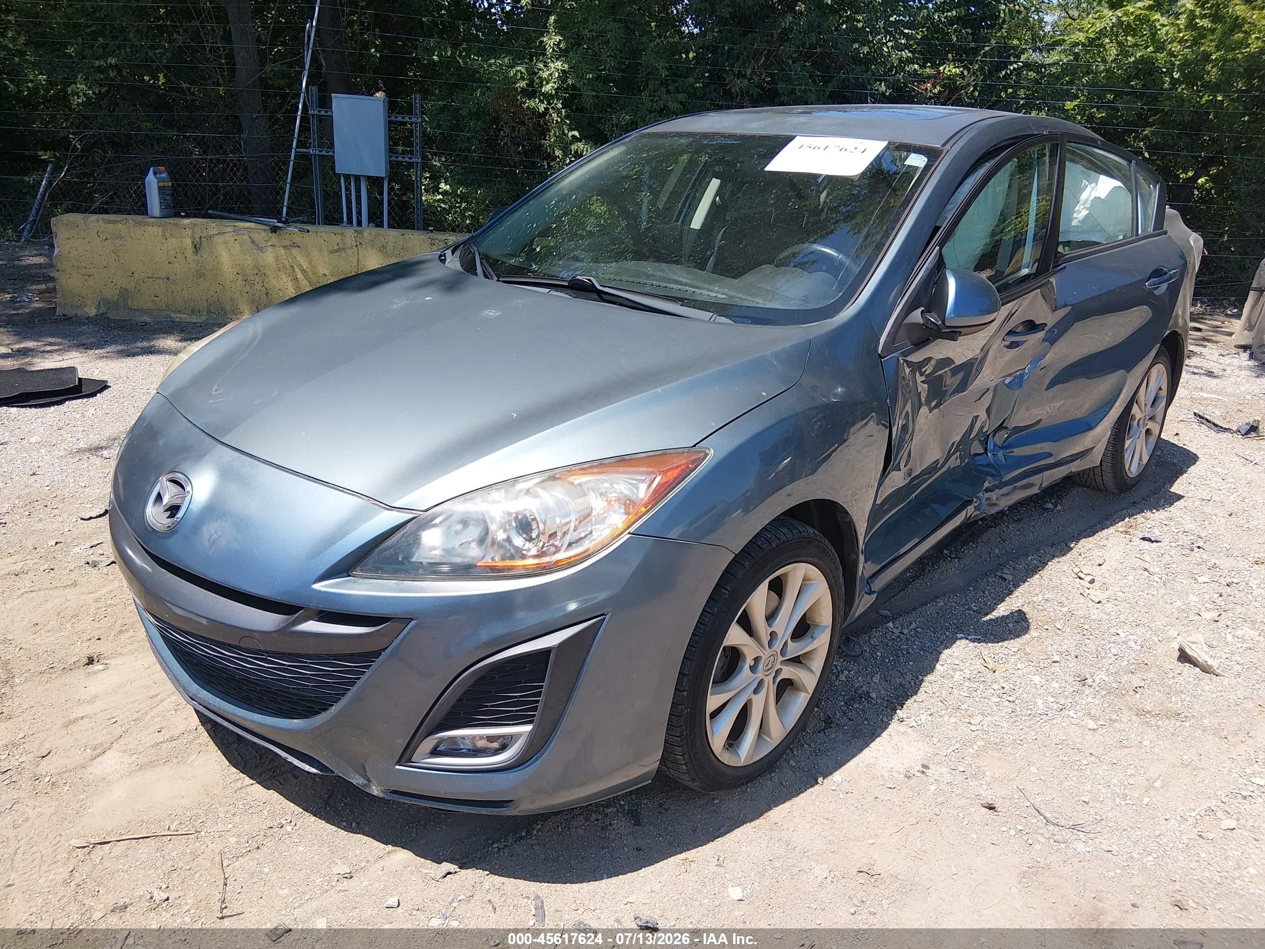 2011 Mazda Mazda3 S Sport Light Blue vin: JM1BL1U58B1363803
