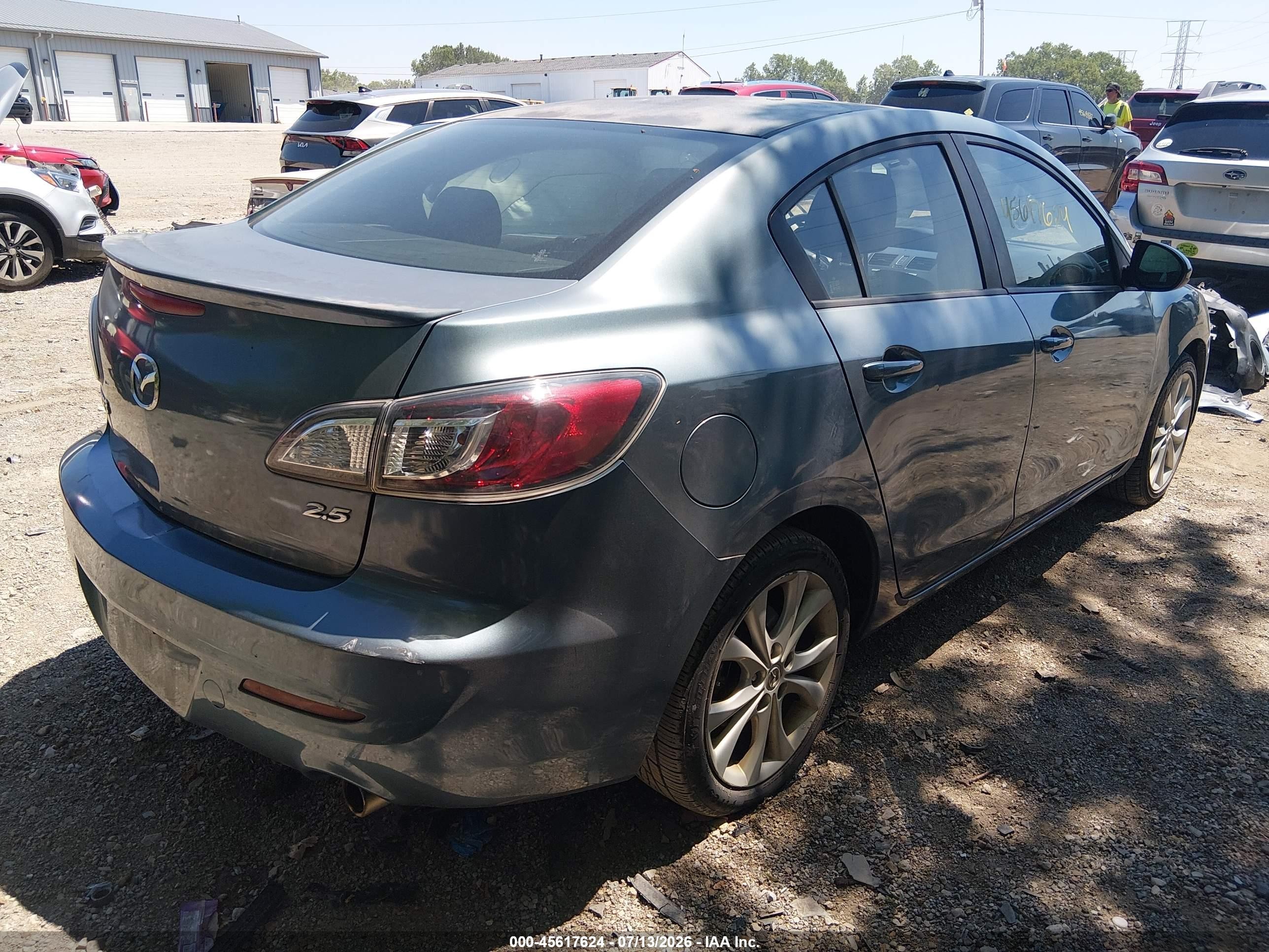 2011 Mazda Mazda3 S Sport Light Blue vin: JM1BL1U58B1363803