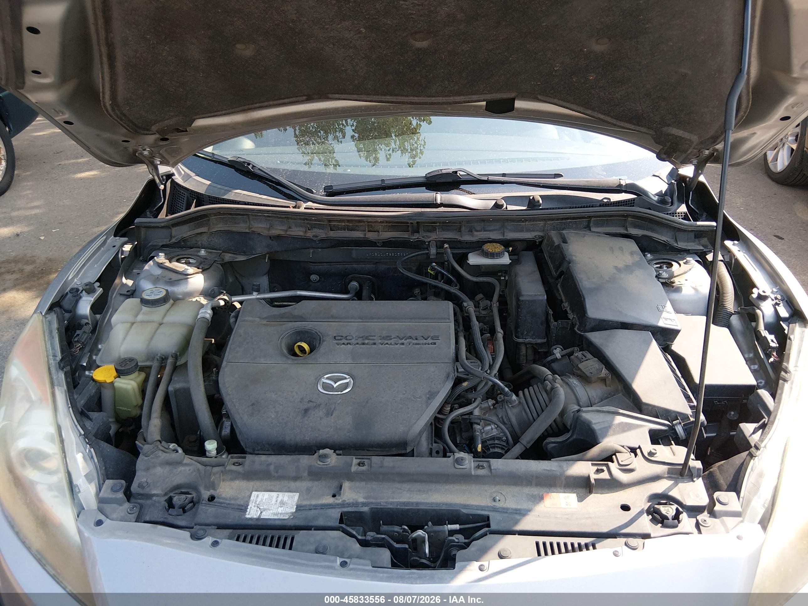 2011 Mazda Mazda3 S Sport Серебряный vin: JM1BL1U59B1389634