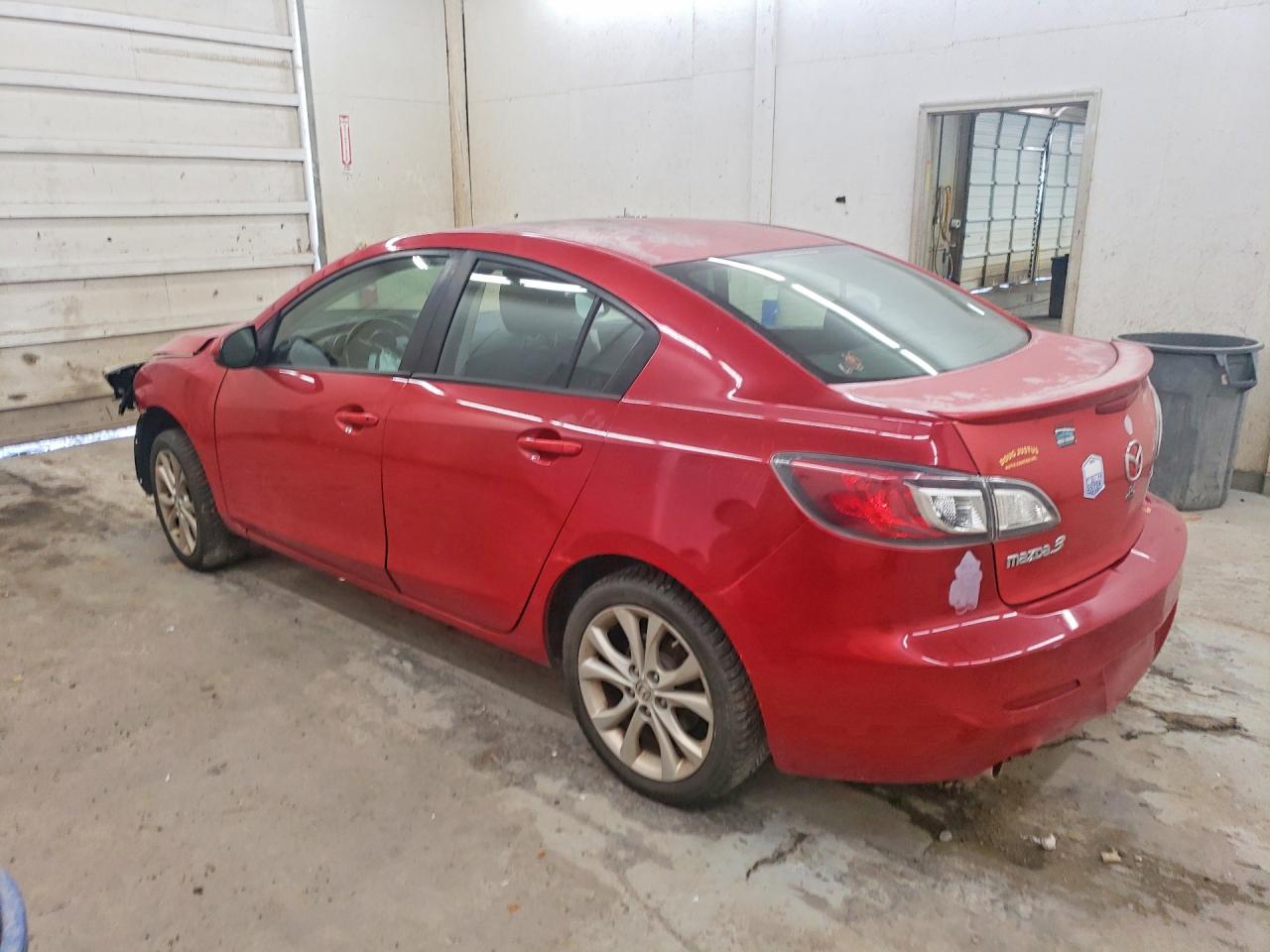 2011 Mazda 3 S Red vin: JM1BL1U59B1451386