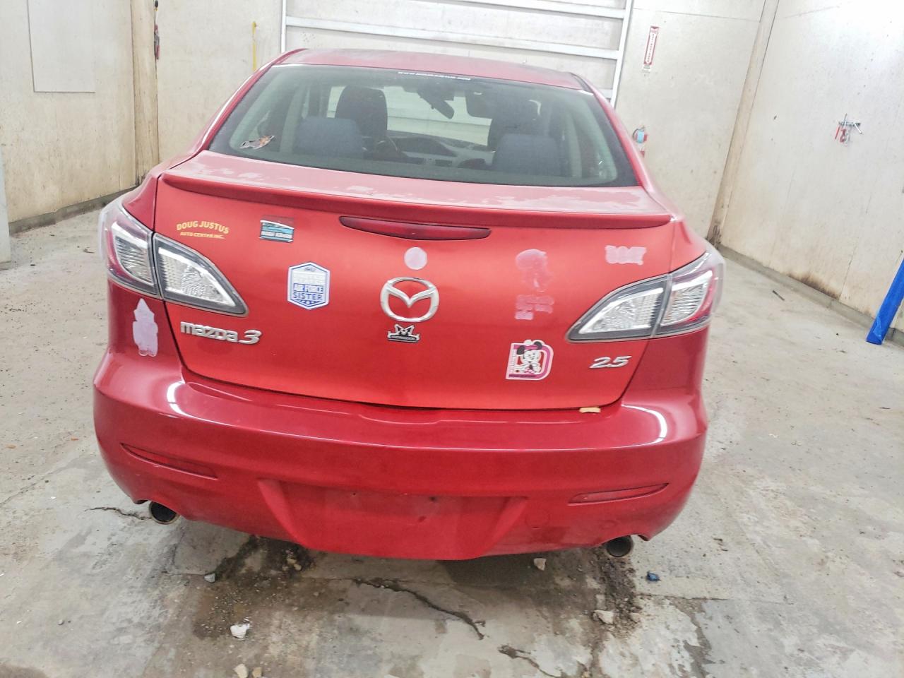 2011 Mazda 3 S Red vin: JM1BL1U59B1451386