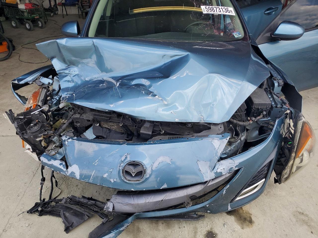 2011 Mazda 3 Синий vin: JM1BL1U5XB1365830