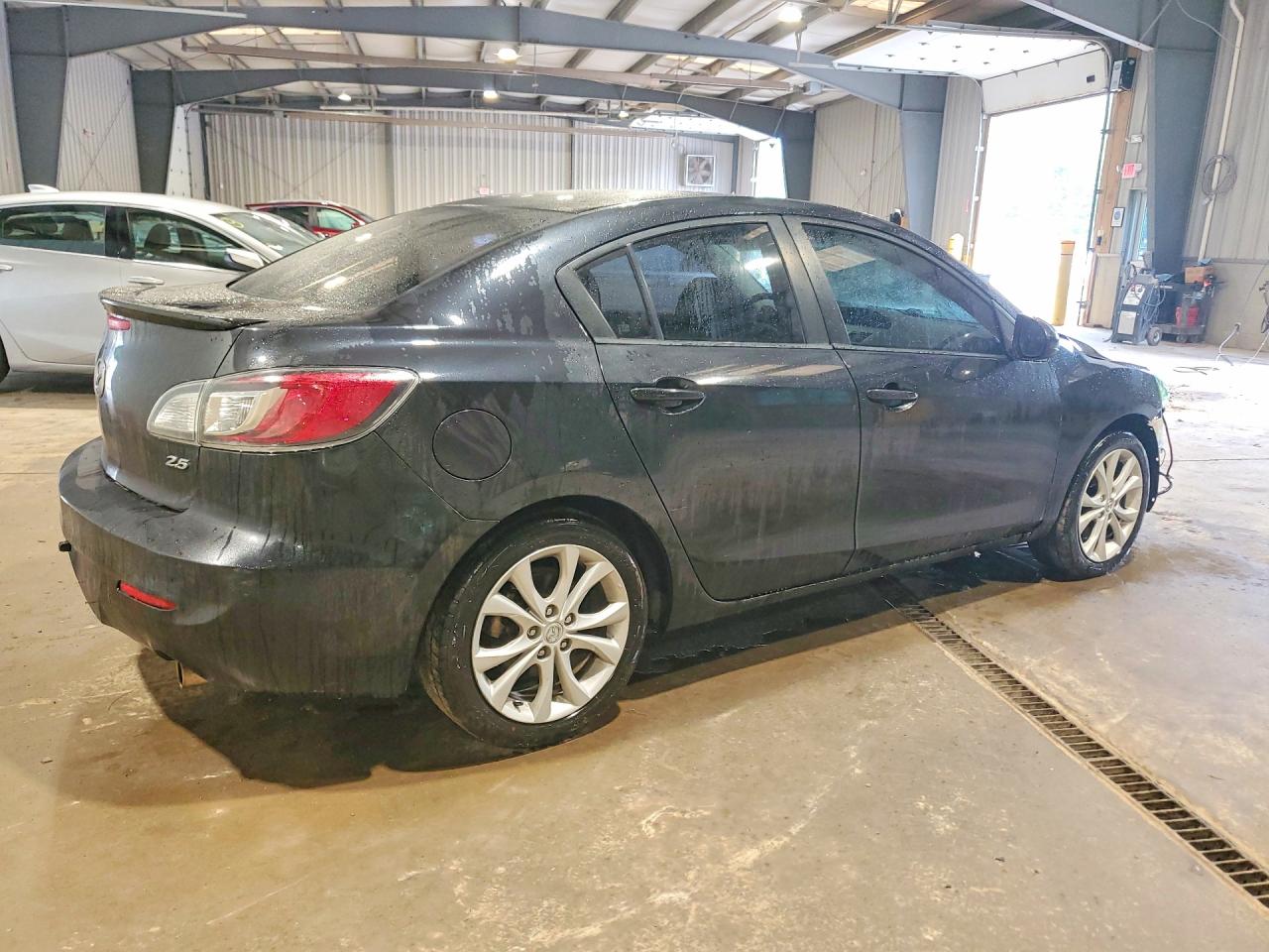2011 Mazda 3 S Black vin: JM1BL1U5XB1379629