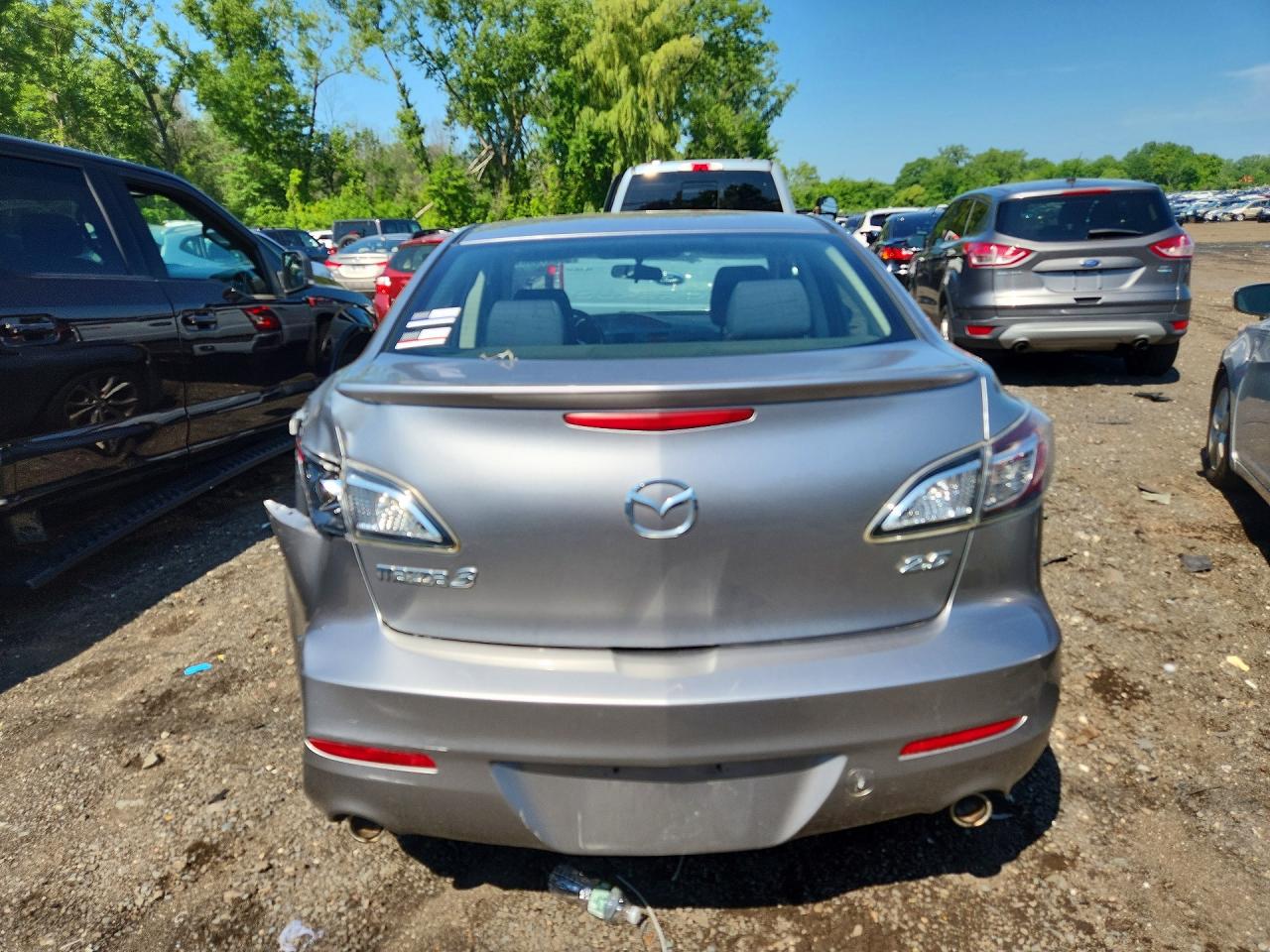 2011 Mazda 3 S Gray vin: JM1BL1U64B1393650