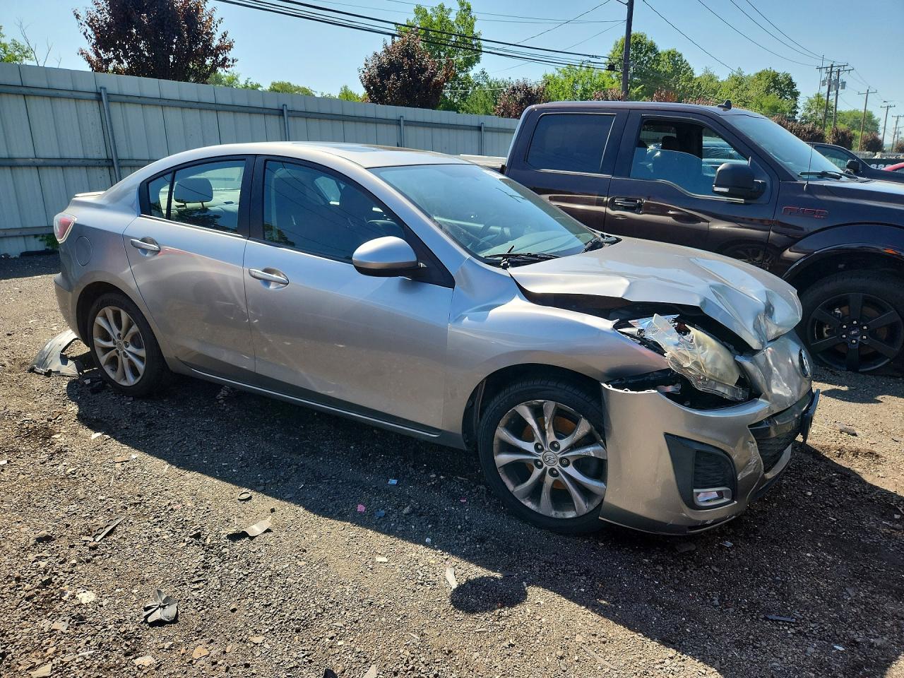 2011 Mazda 3 S Gray vin: JM1BL1U64B1393650