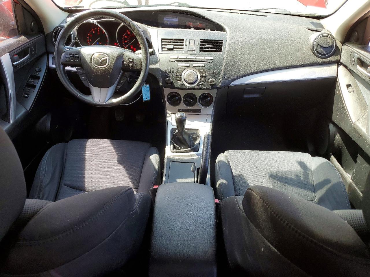 2011 Mazda 3 S Красный vin: JM1BL1U67B1437334
