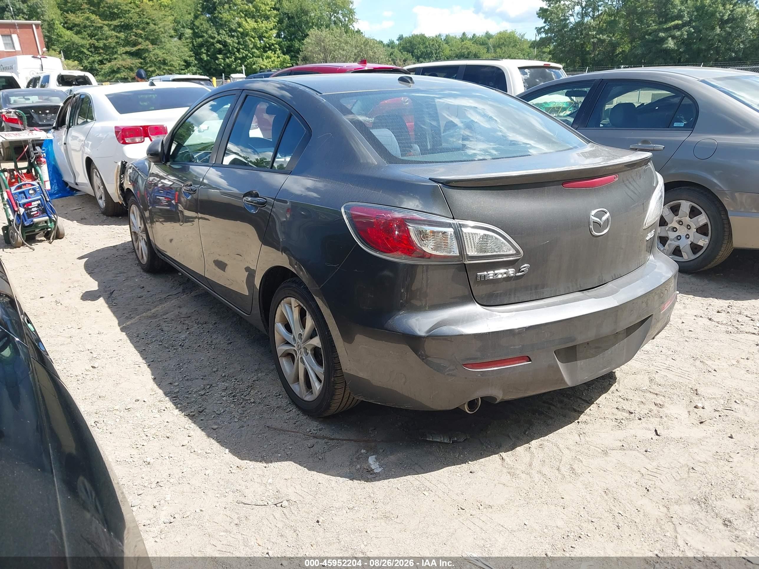 2011 Mazda Mazda3 S Sport Gray vin: JM1BL1U68B1482718