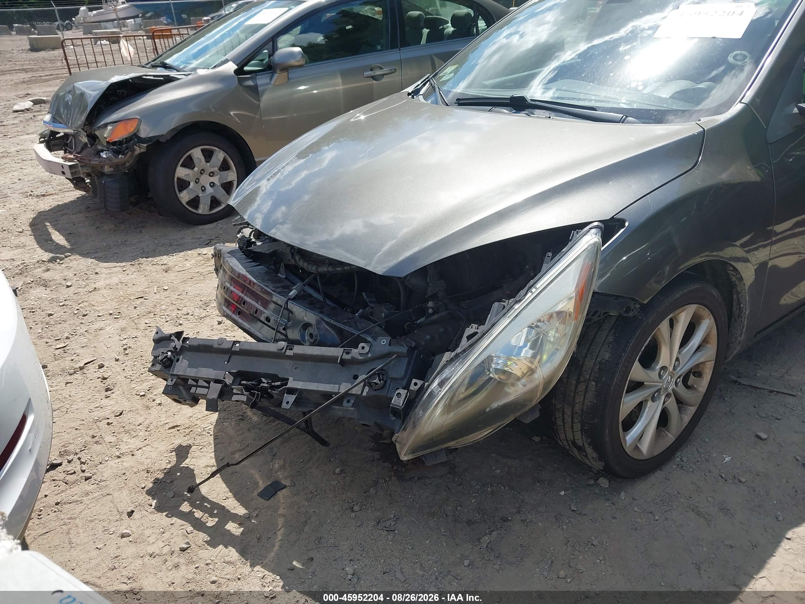 2011 Mazda Mazda3 S Sport Gray vin: JM1BL1U68B1482718