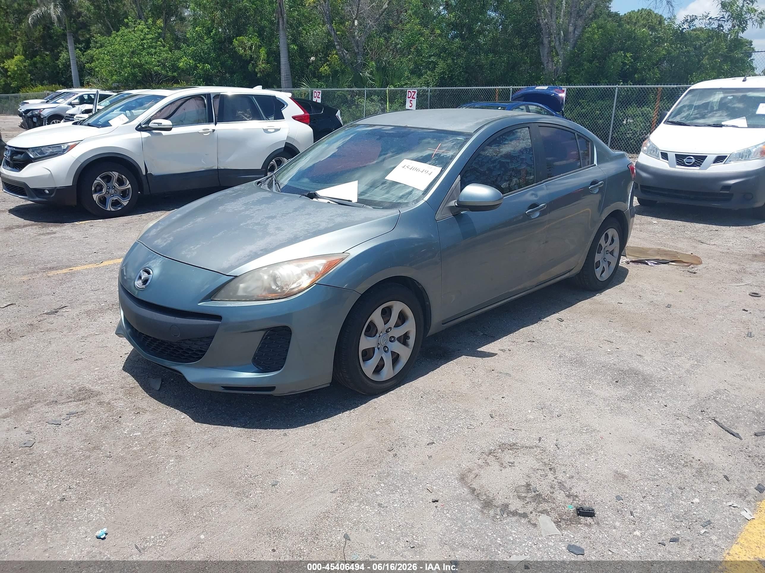 2013 Mazda Mazda3 I Sport Light Blue vin: JM1BL1U70D1705748