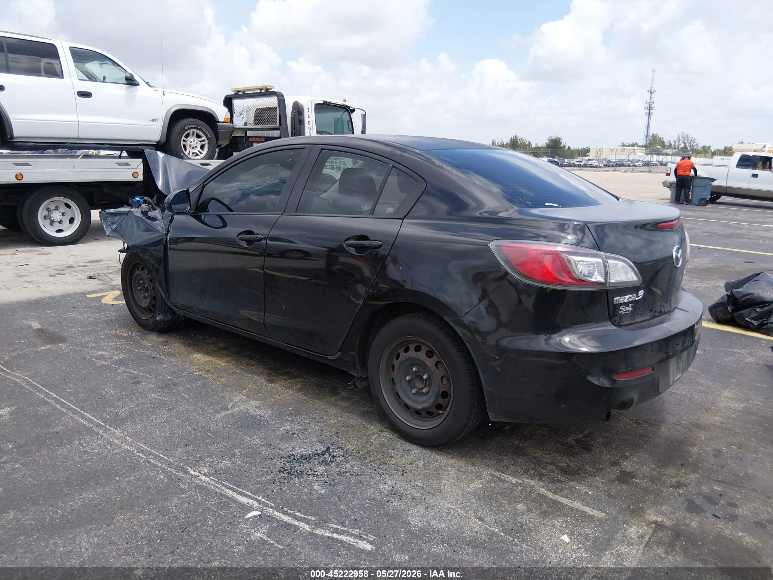 2013 Mazda Mazda3 I Sport Серый vin: JM1BL1U70D1747773