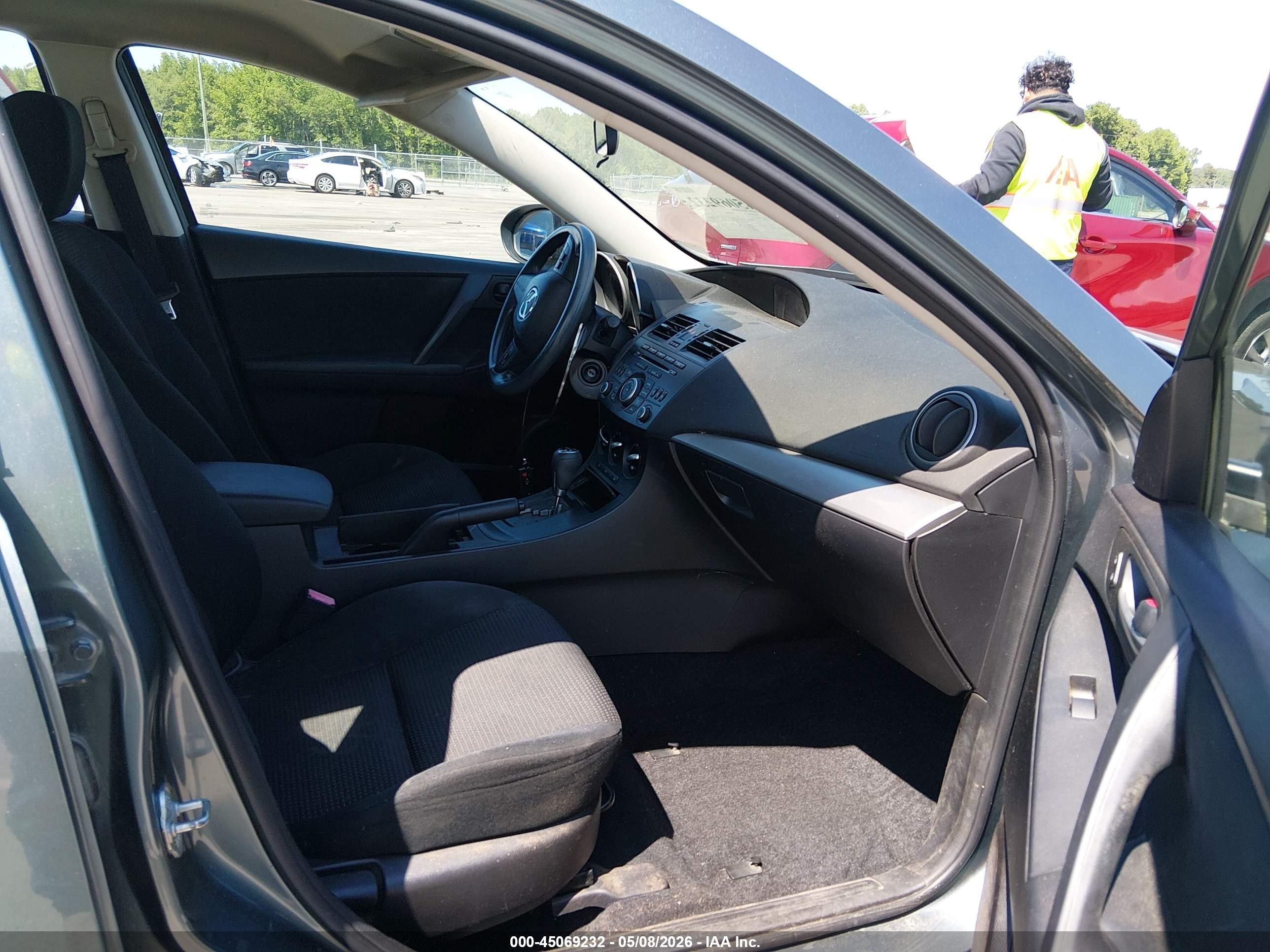 2013 Mazda Mazda3 I Sport Light Blue vin: JM1BL1U71D1749497