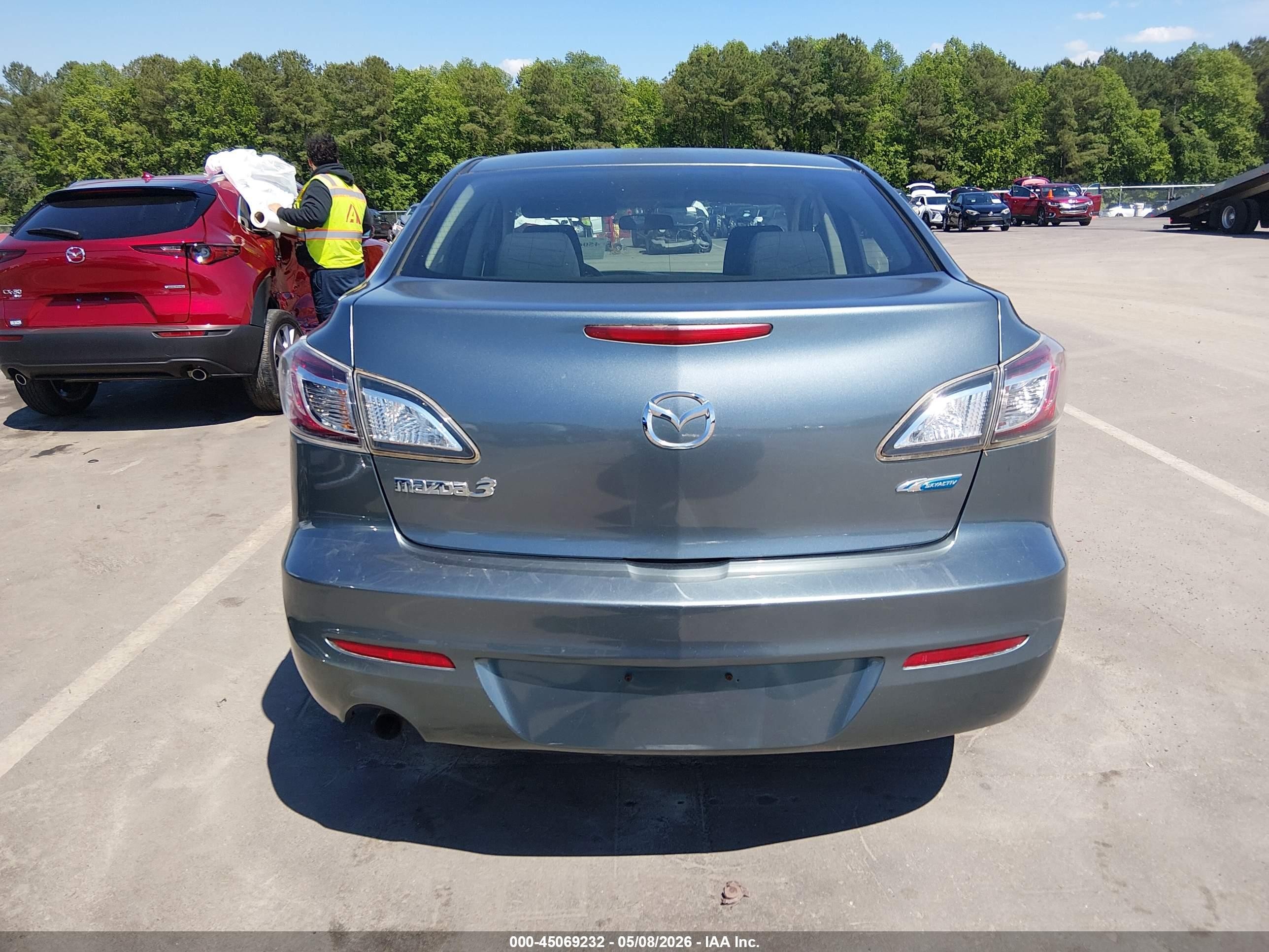 2013 Mazda Mazda3 I Sport Light Blue vin: JM1BL1U71D1749497
