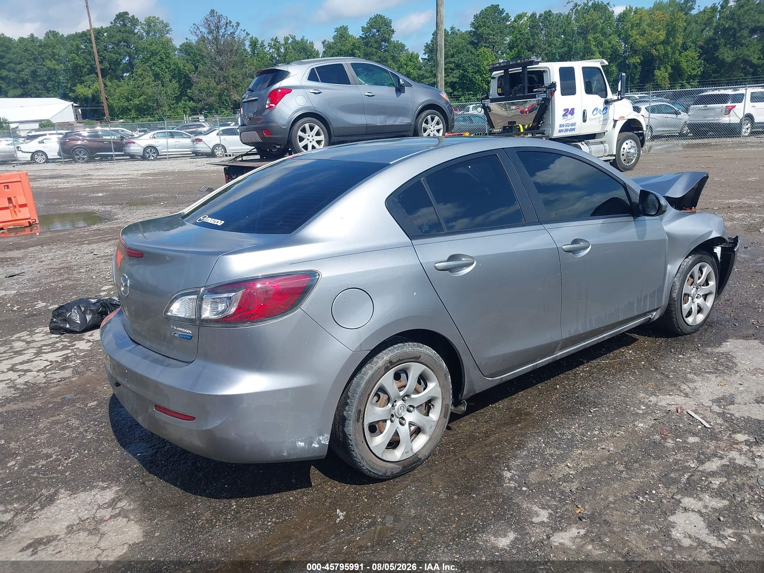 2013 Mazda 3 I Серебряный vin: JM1BL1U72D1749394