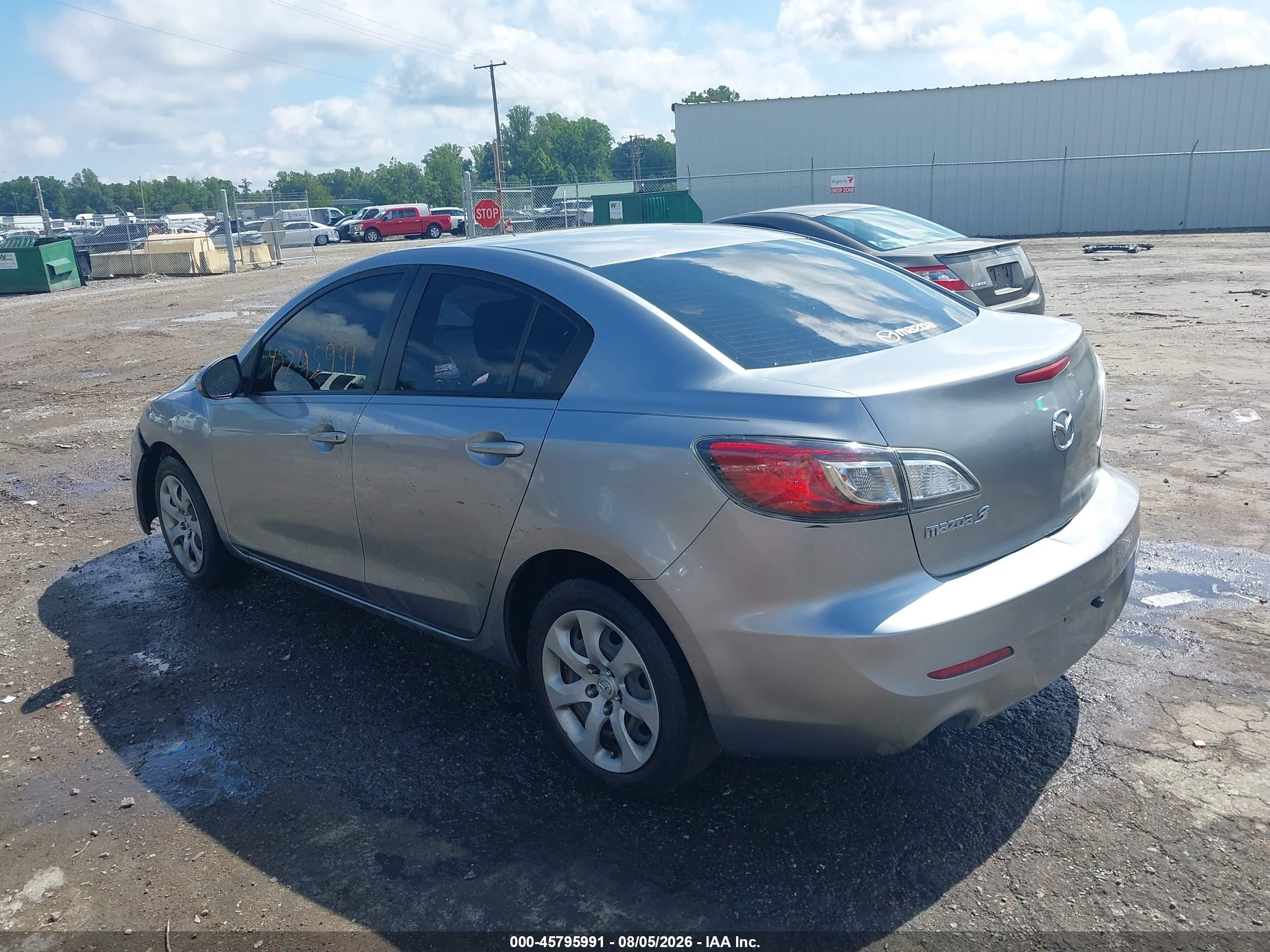 2013 Mazda 3 I Серебряный vin: JM1BL1U72D1749394