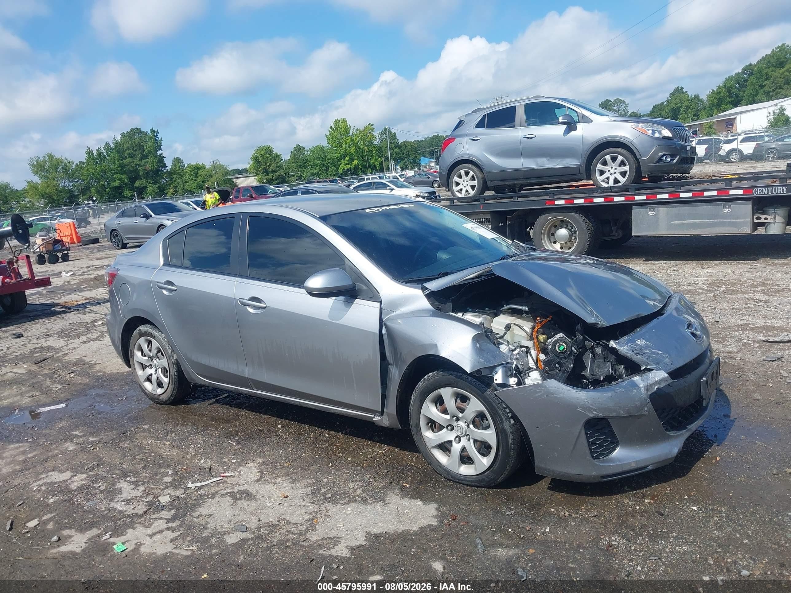 2013 Mazda 3 I Серебряный vin: JM1BL1U72D1749394
