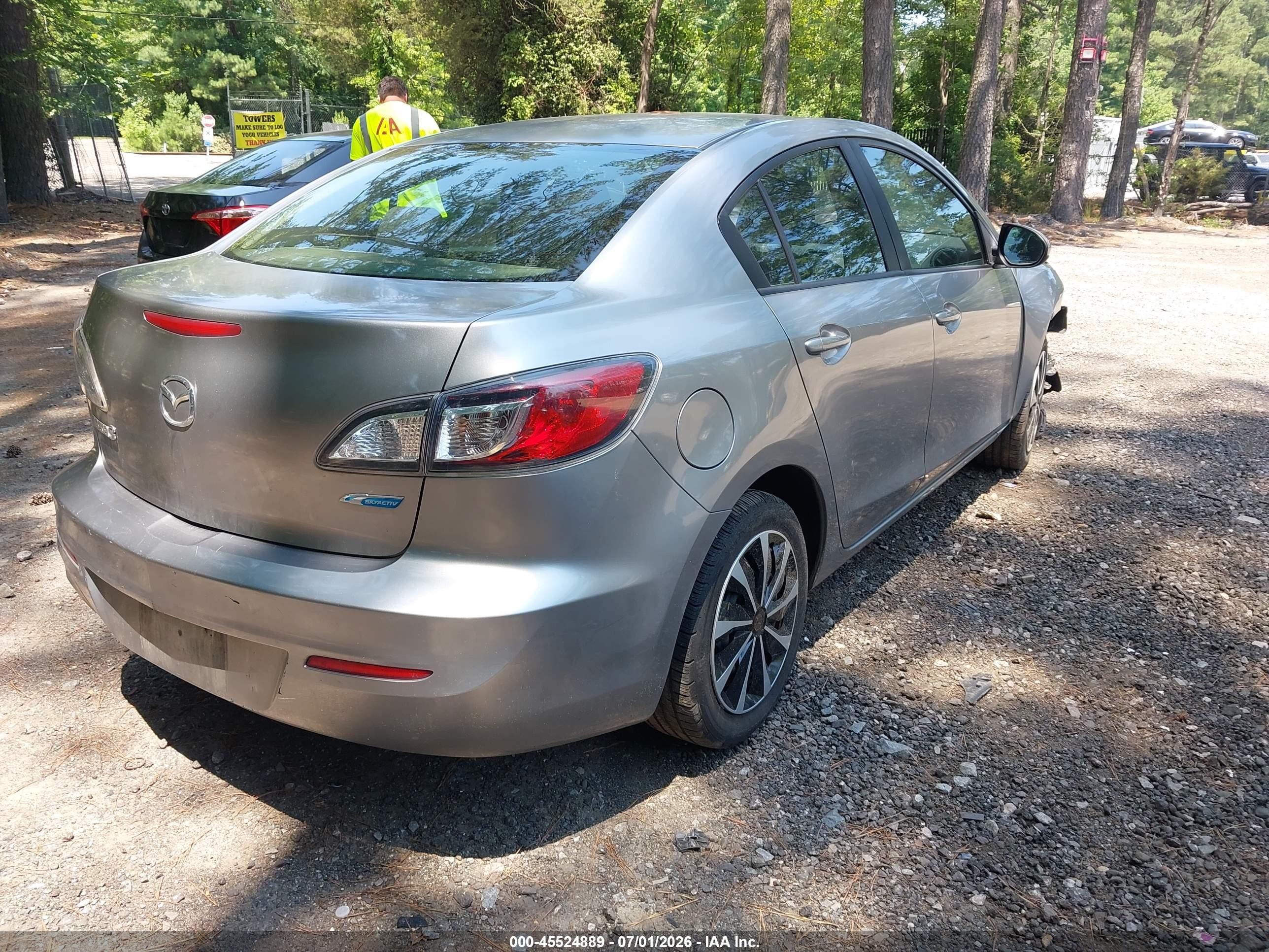 2013 Mazda Mazda3 I Sport Gray vin: JM1BL1U72D1757138