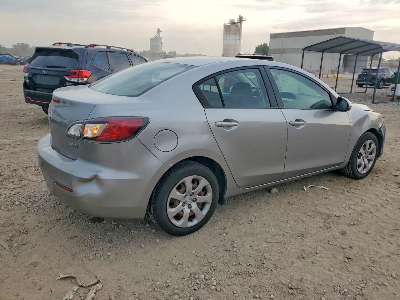 2013 Mazda 3 I Silver vin: JM1BL1U73D1826984