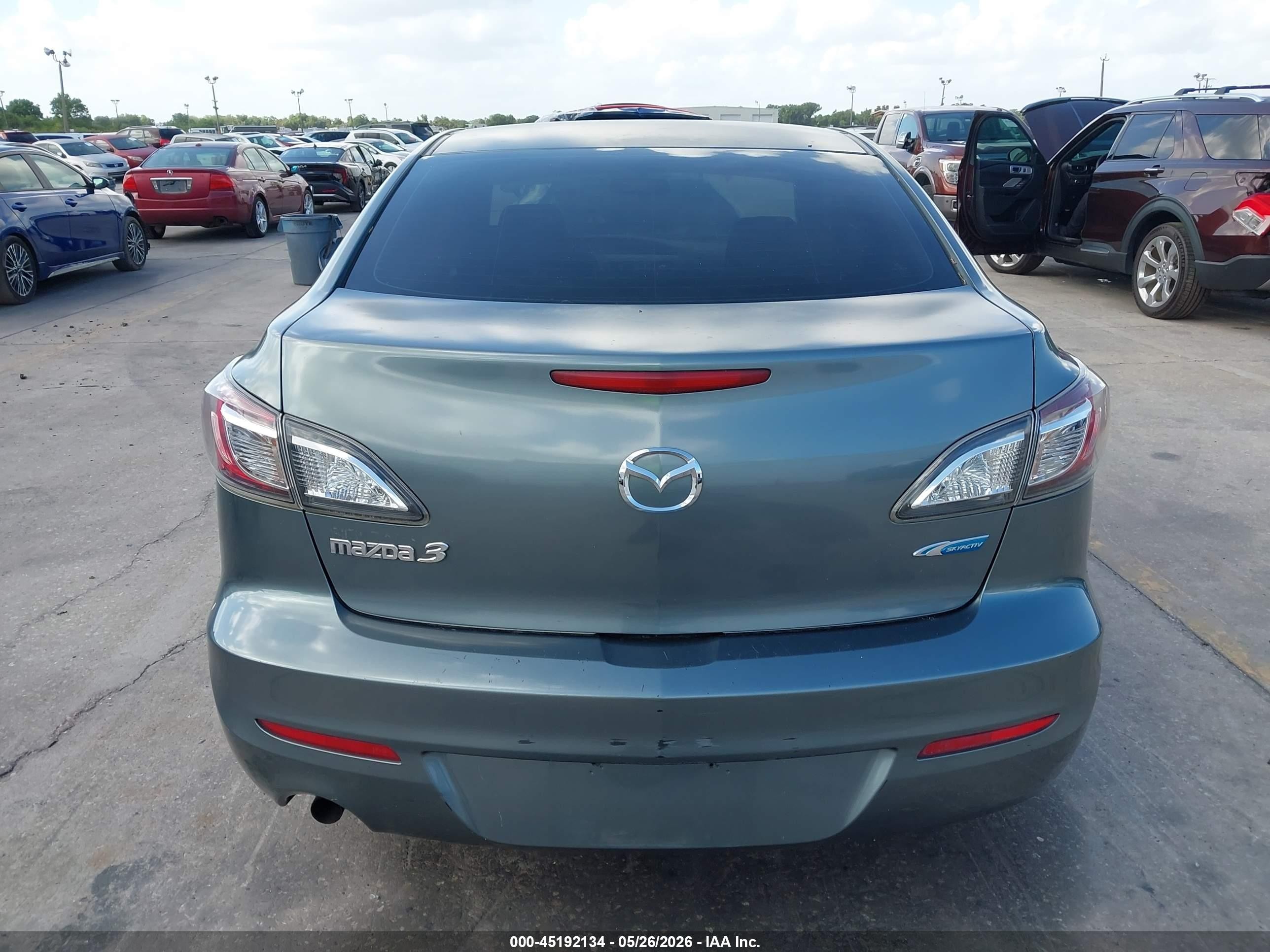 2013 Mazda Mazda3 I Sport Blue vin: JM1BL1U74D1777486