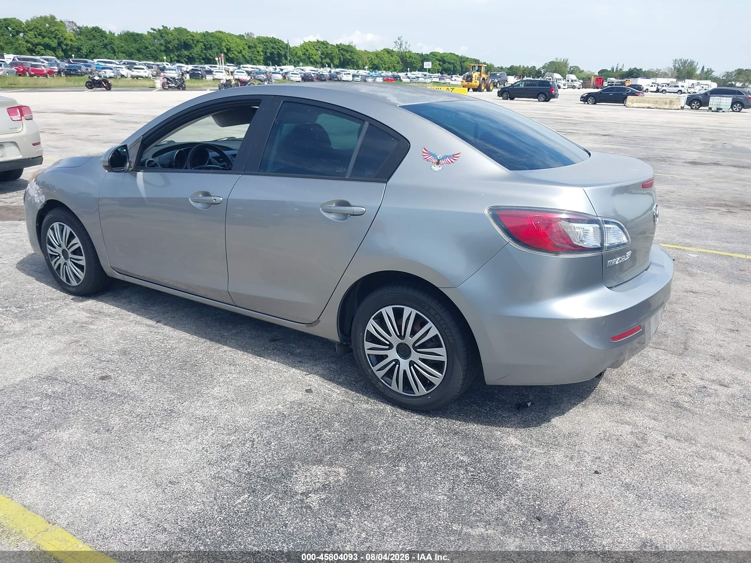 2013 Mazda Mazda3 I Sport Gray vin: JM1BL1U76D1747812