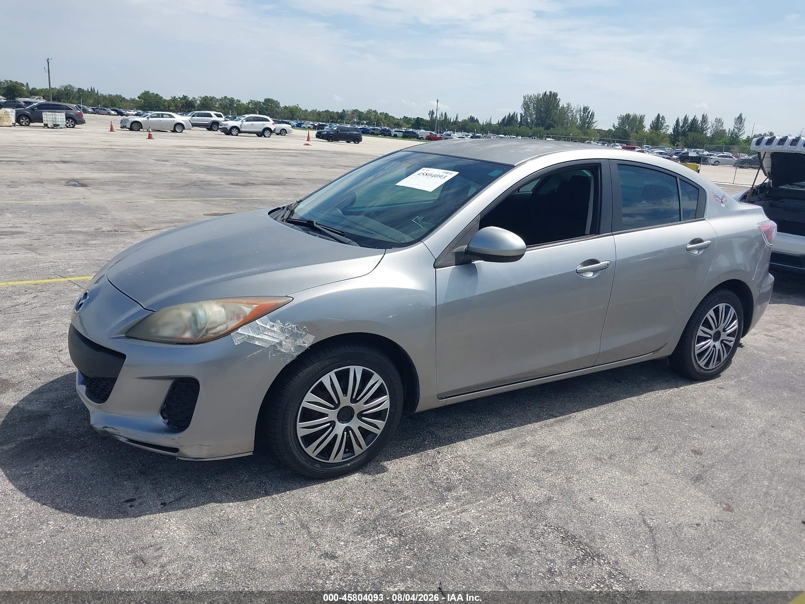 2013 Mazda Mazda3 I Sport Gray vin: JM1BL1U76D1747812