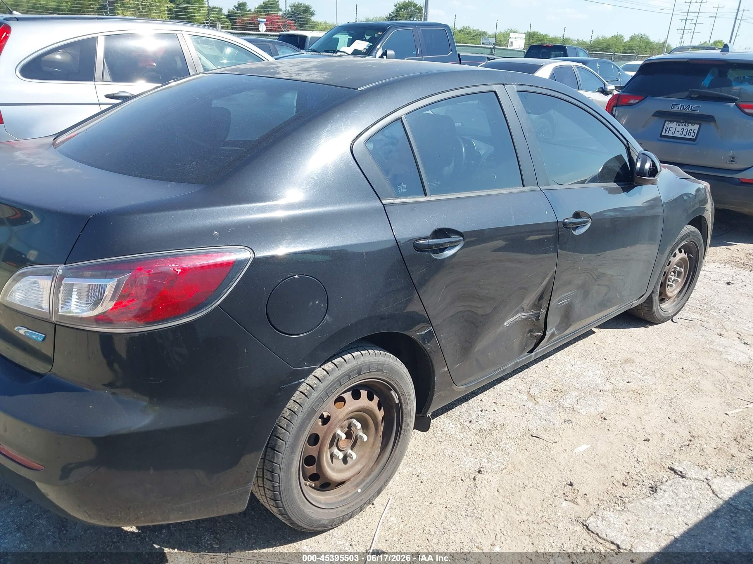 2013 Mazda Mazda3 I Sport Black vin: JM1BL1U76D1784570