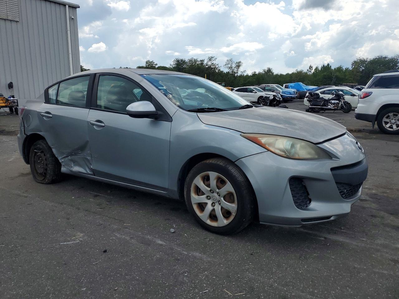2013 Mazda 3 I Silver vin: JM1BL1U76D1809872