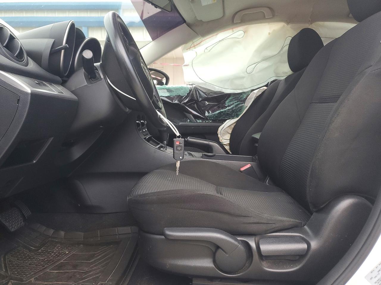 2013 Mazda Mazda 3 White vin: JM1BL1U77D1718240