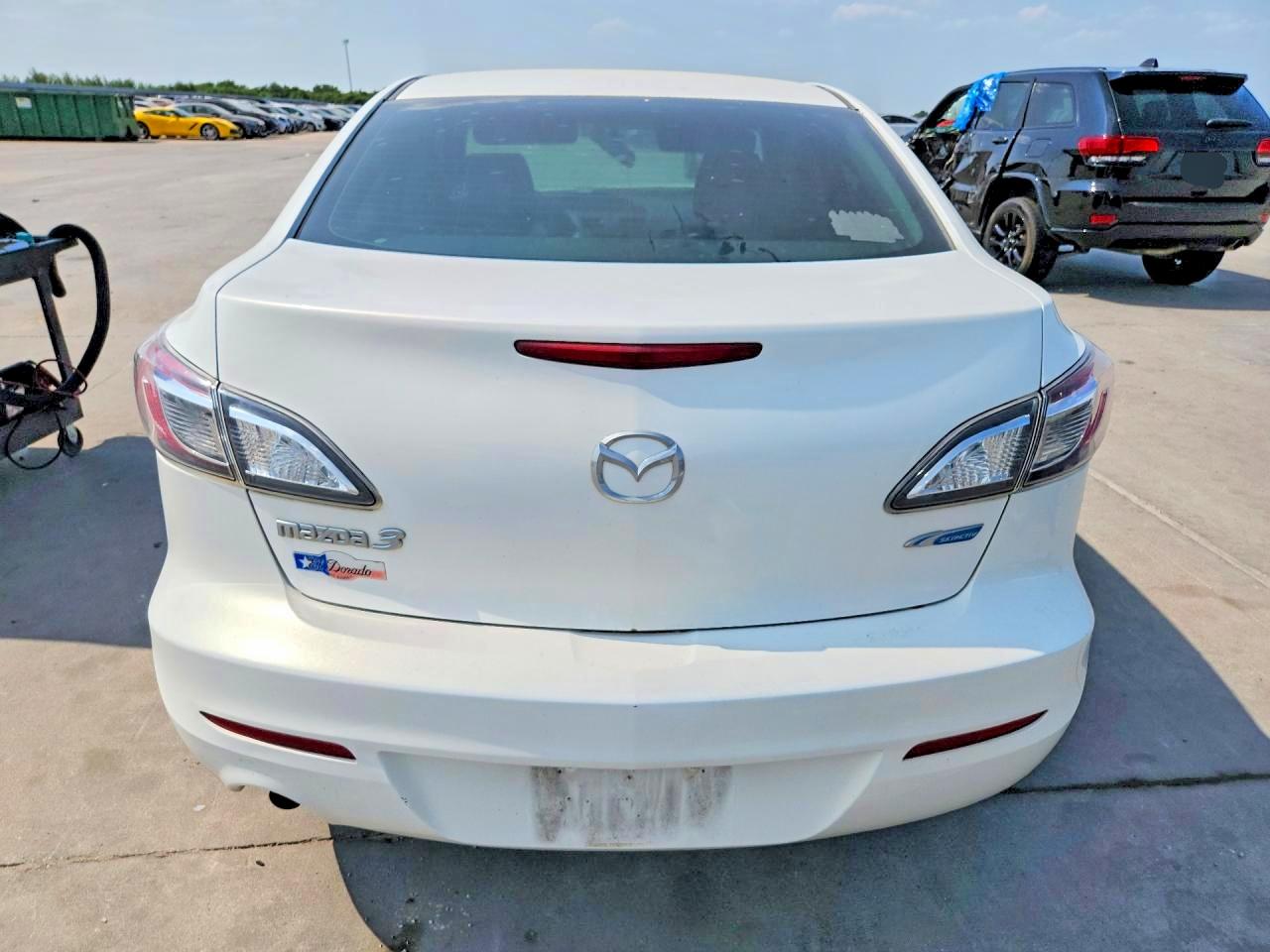 2013 Mazda 3 I Белый vin: JM1BL1U77D1721140
