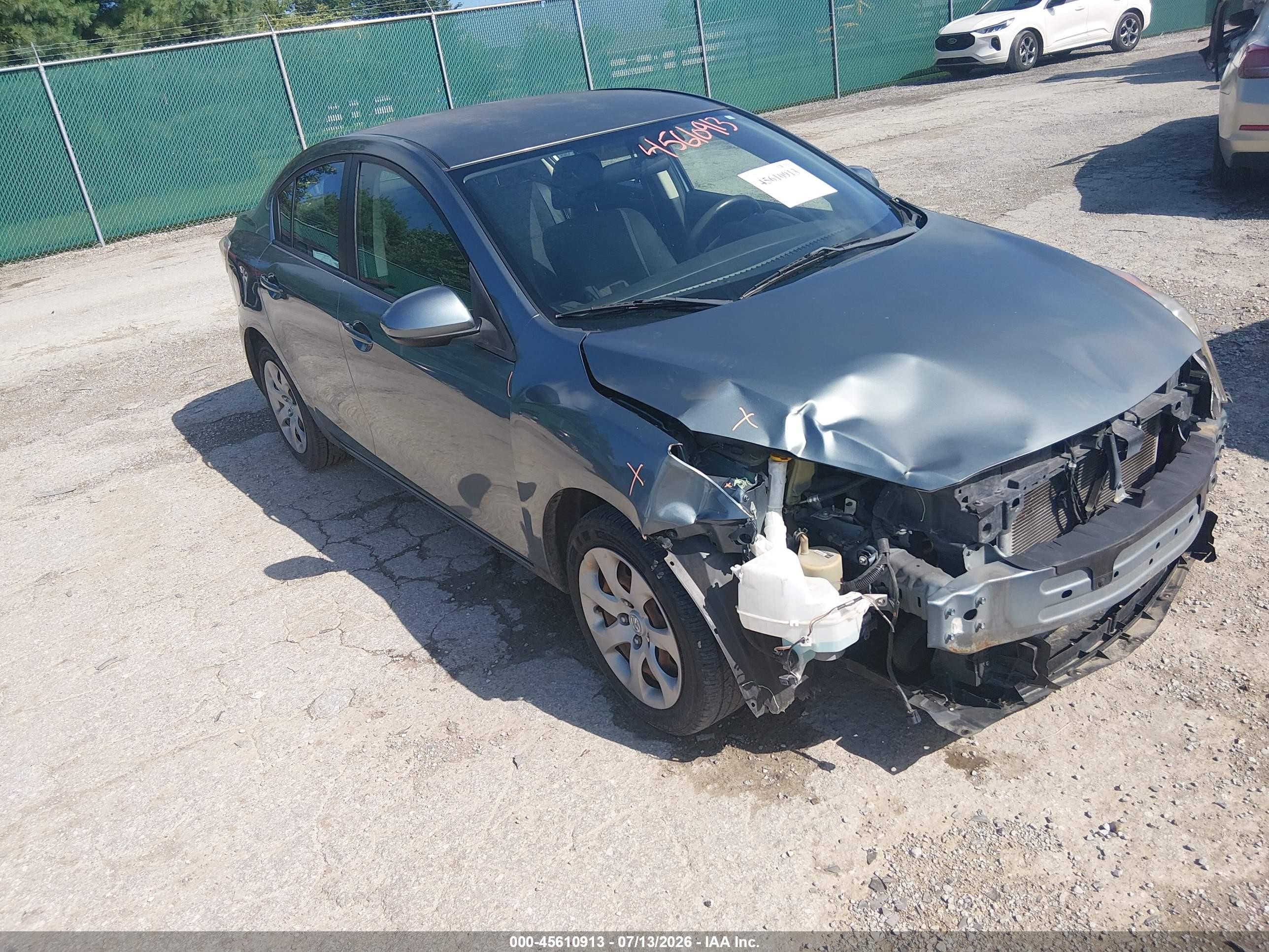 2013 Mazda Mazda3 I Sport Синий vin: JM1BL1U78D1703830